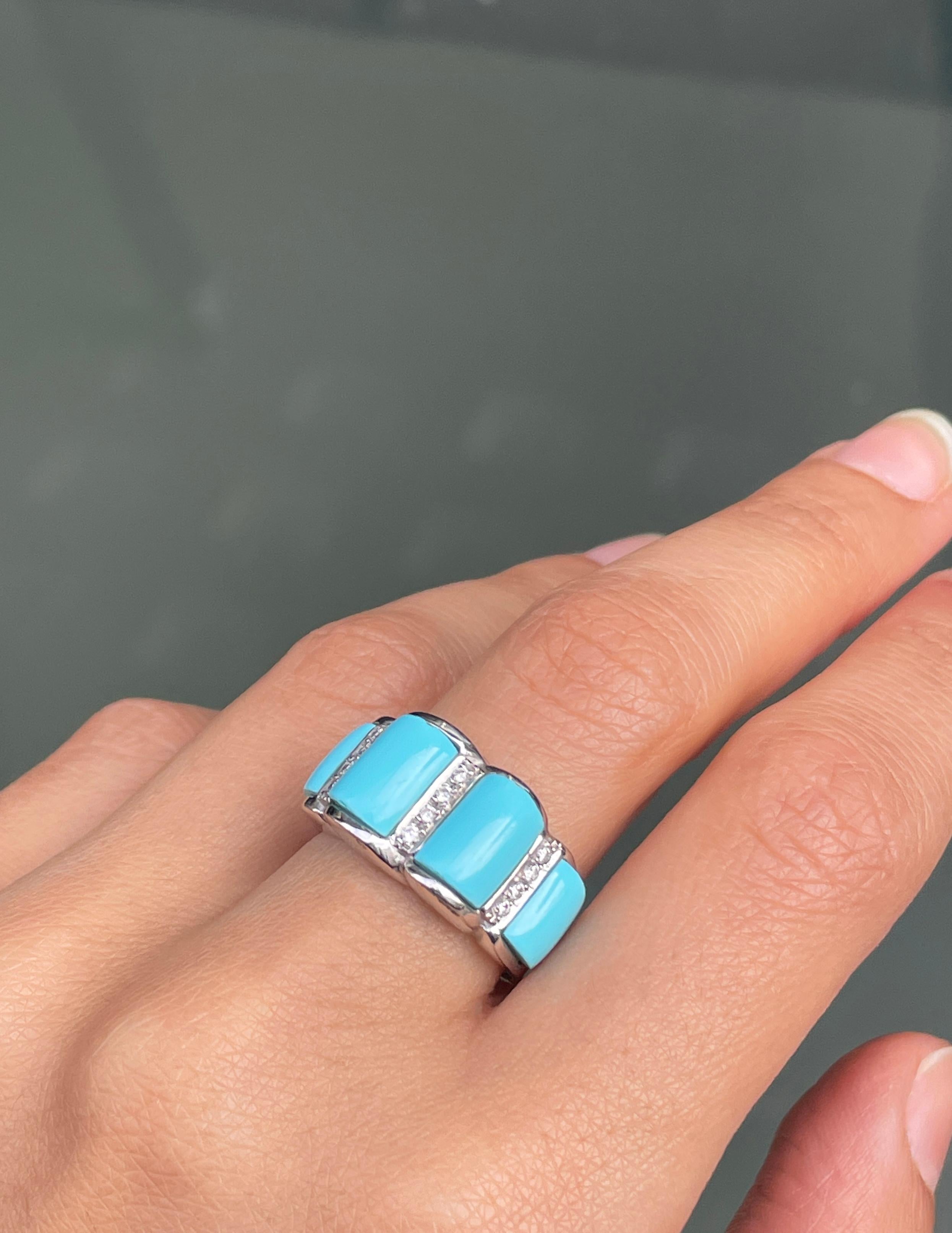 Cabochon Cabouchon Turquoise and Diamond 18 Carat White Gold Cocktail Ring For Sale