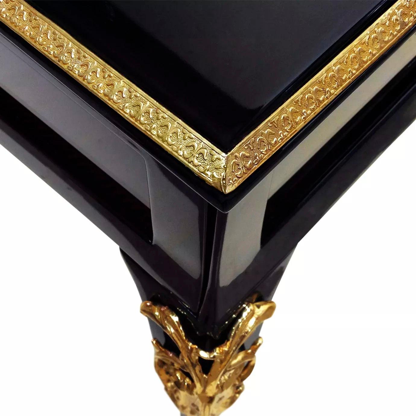 Portuguese Cabriole Nightstand For Sale