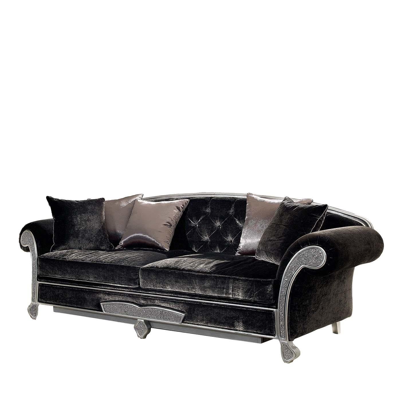 Interpreting the traditional cabriole sofa with modern elegance, this sofa bed is a precious addition to a classic interior, where it will provide comfort and glamour, while also serving as an extra bed for guests. The chic curls of the legs,