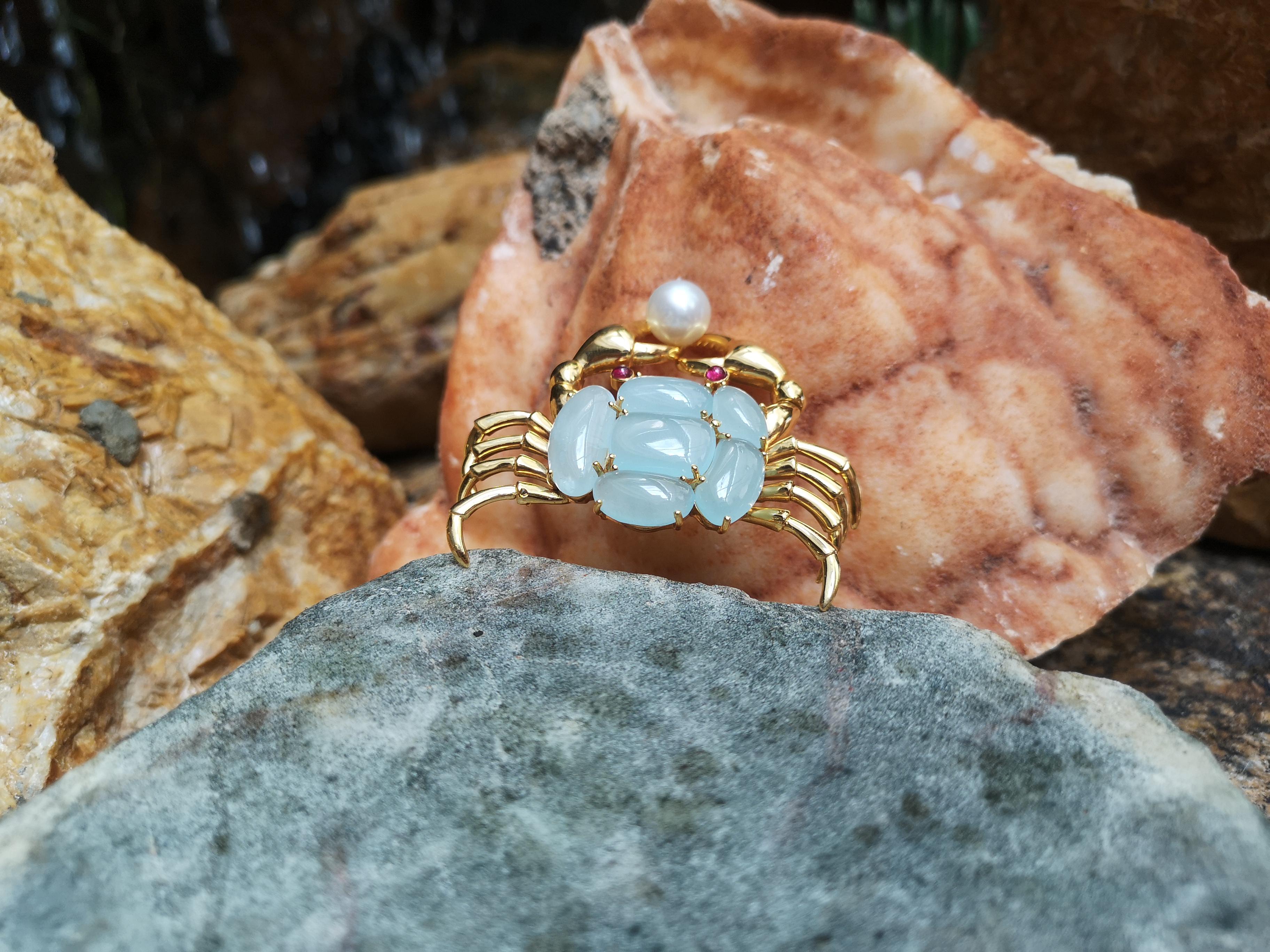 Spilla a forma di granchio in oro 18 carati con rubino e perla Cabuchon In condizioni Nuovo in vendita a Bangkok, TH