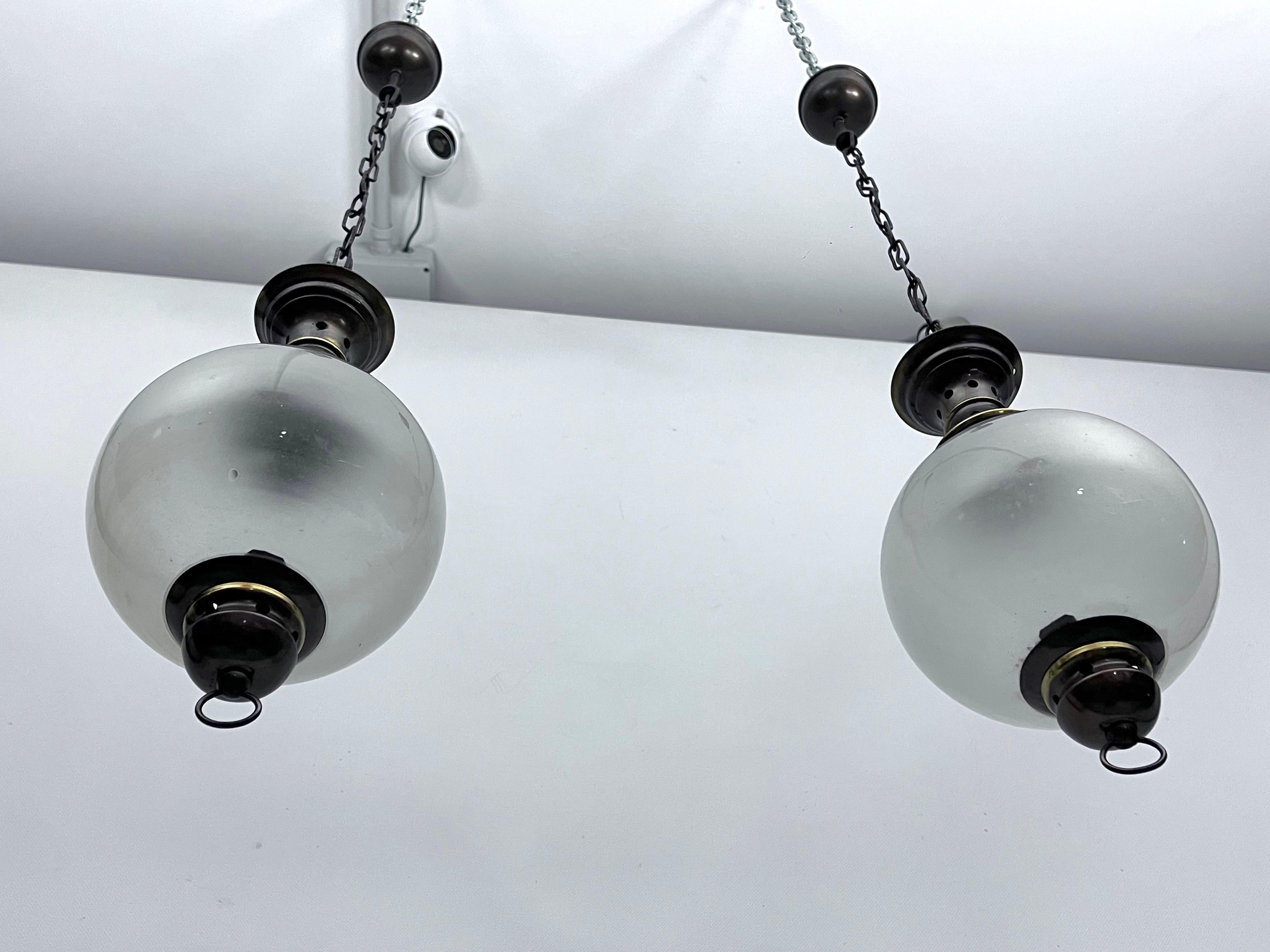Caccia Dominioni manner, Pair of Mid-Century brass pendant lights. Italy 1950s 3