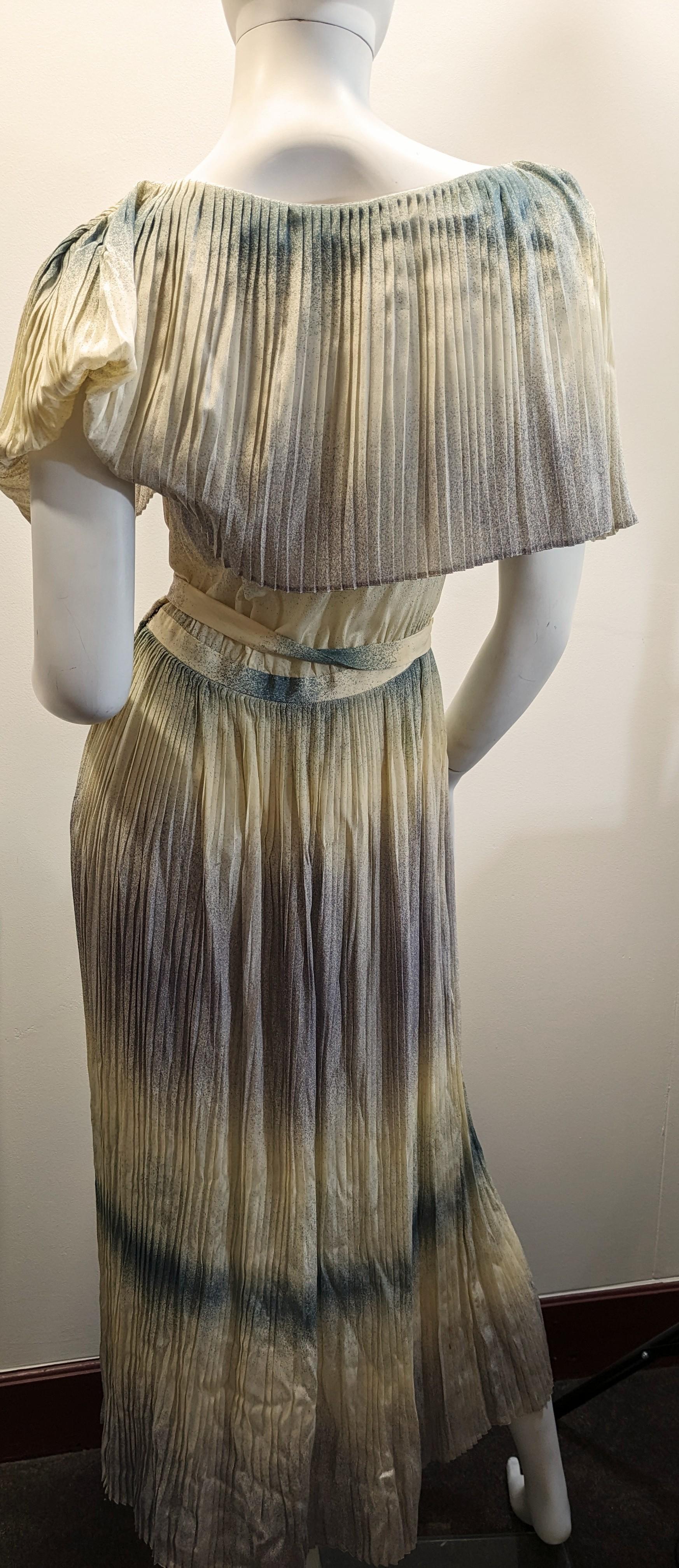 Robe vintage en viscose des années 1980 de Cacharel Pour femmes en vente