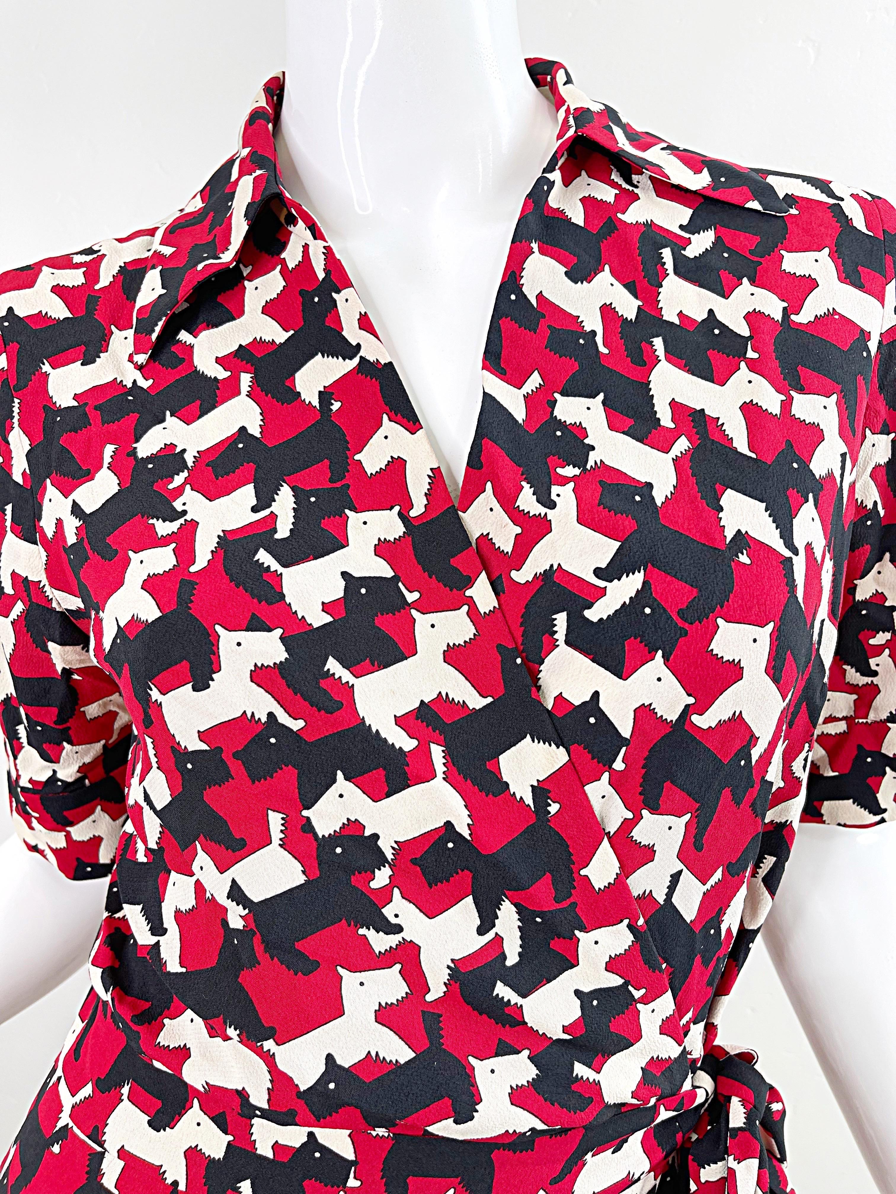 Women's Cacharel 2000s Size 10 Scottish Terrier Novelty Dog Print Vintage Wrap Dress For Sale