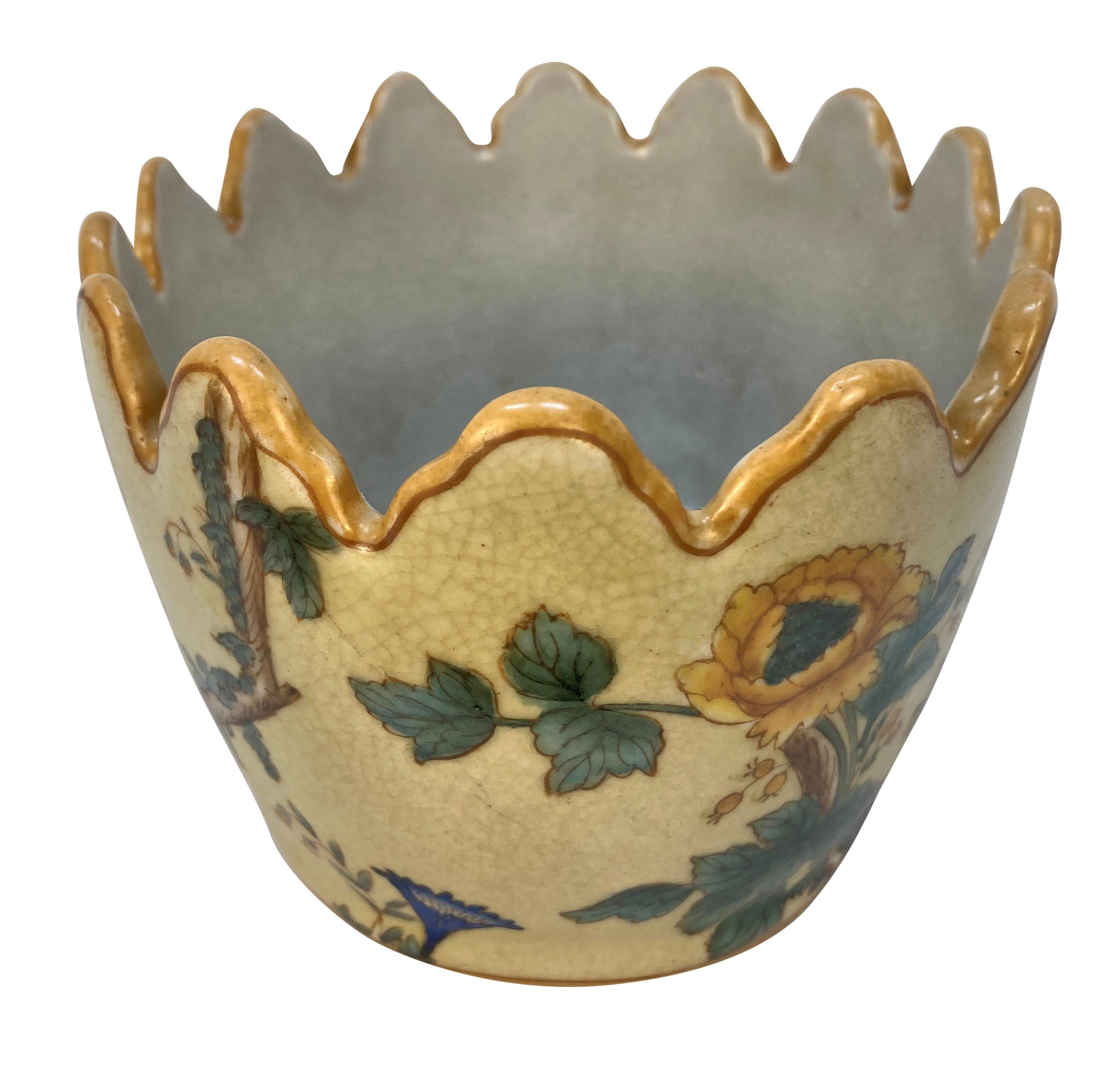 Français Cache pot peint de scènes orientales en vente