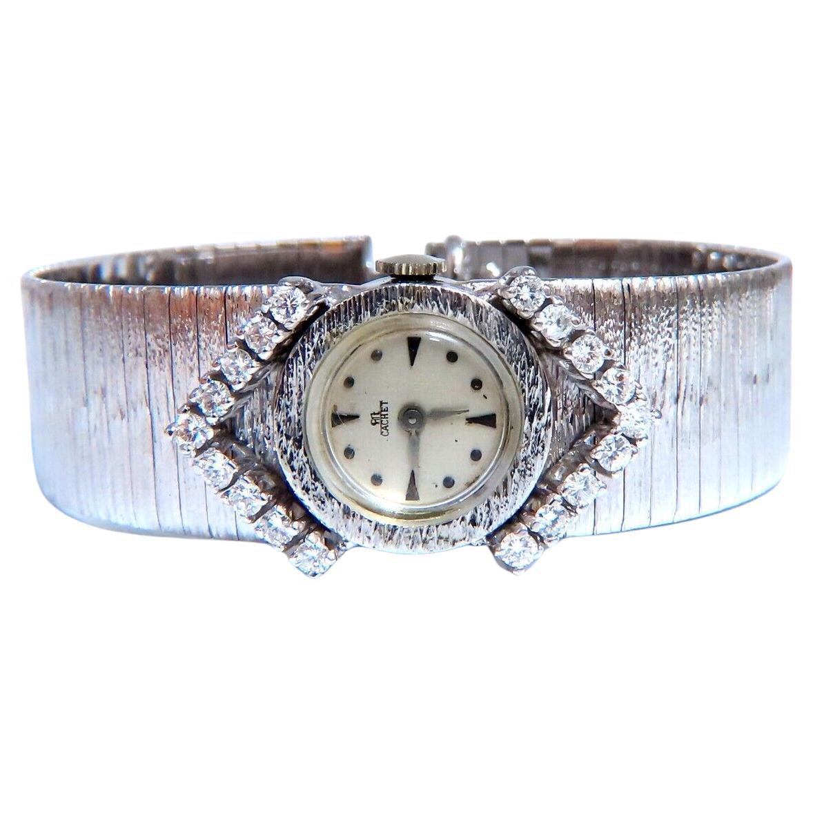 Cachet Montre vintage pour femmes avec diamants 14 carats