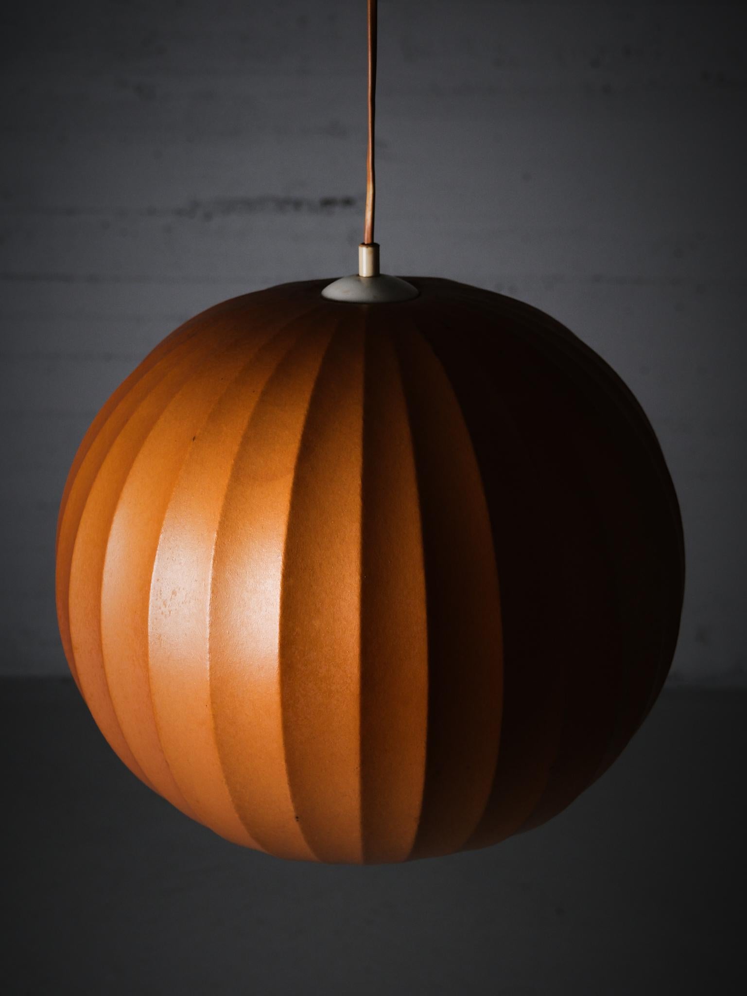 Scandinavo moderno Lampada da soffitto Cacoon di Hans Bergström per Ateljé Lyktan, Svezia, anni '60 in vendita