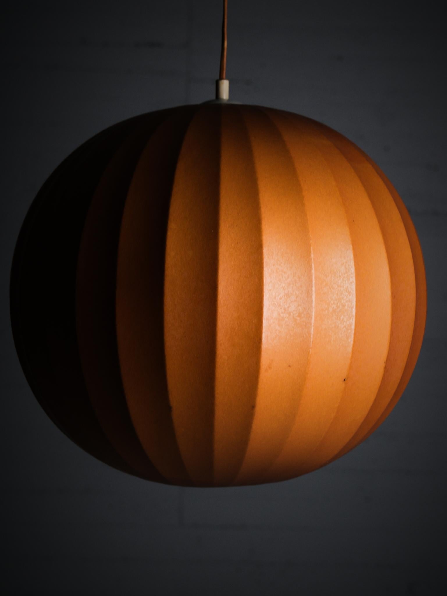 XX secolo Lampada da soffitto Cacoon di Hans Bergström per Ateljé Lyktan, Svezia, anni '60 in vendita