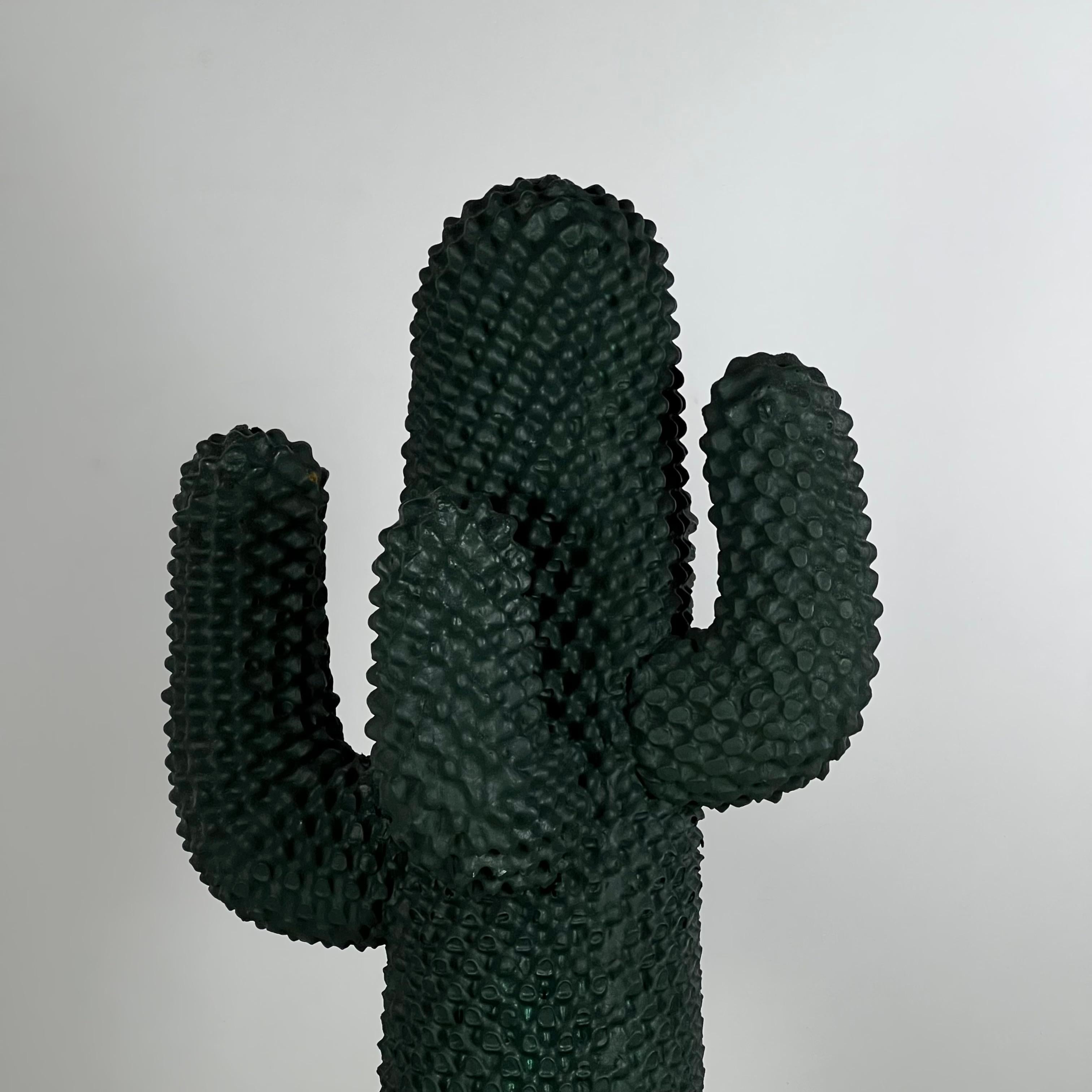 Cactus coat anger by Guido Drocco and Franco Mello for Gufram 1972 In Fair Condition For Sale In PARIS, FR