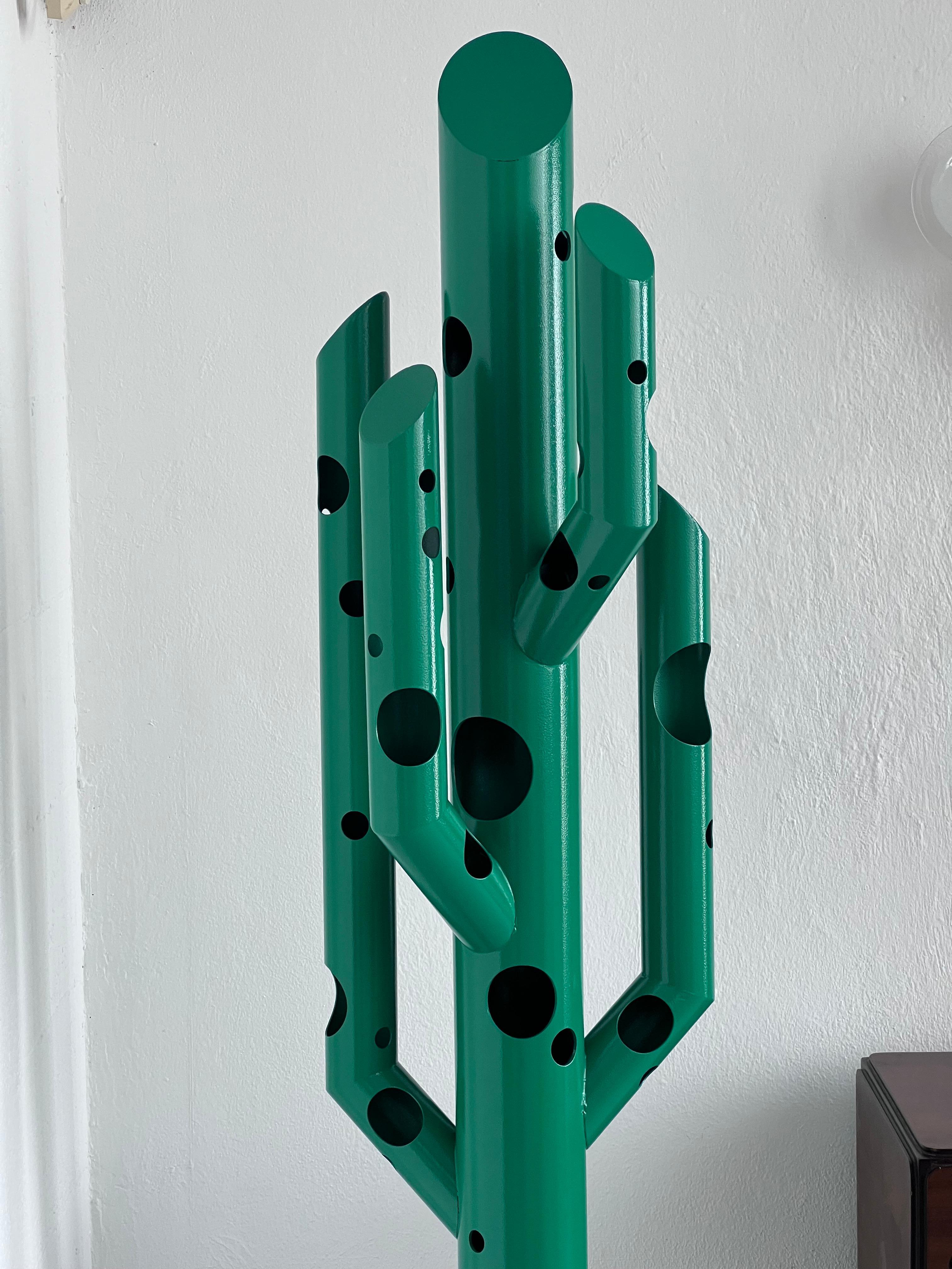 Acier Sculpture contemporaine Cactus en vert, Spinzi Silös, Italian Collectible Design en vente