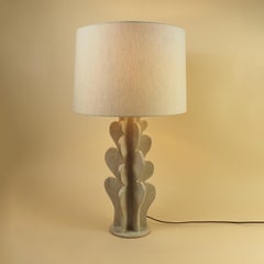 Lampada Cactus di Nanis Goods Lampada da tavolo contemporanea con cactus in ceramica