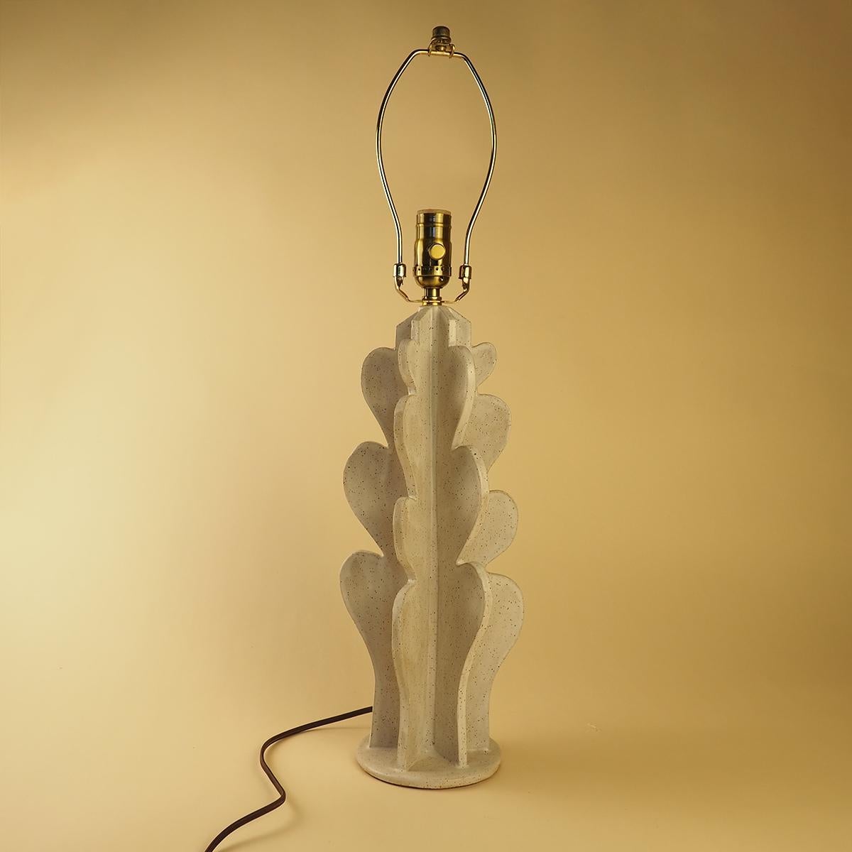 Kaktus Lampe von Nani Goods Zeitgenössische Kaktus Tischlampe aus Keramik (Volkskunst) im Angebot