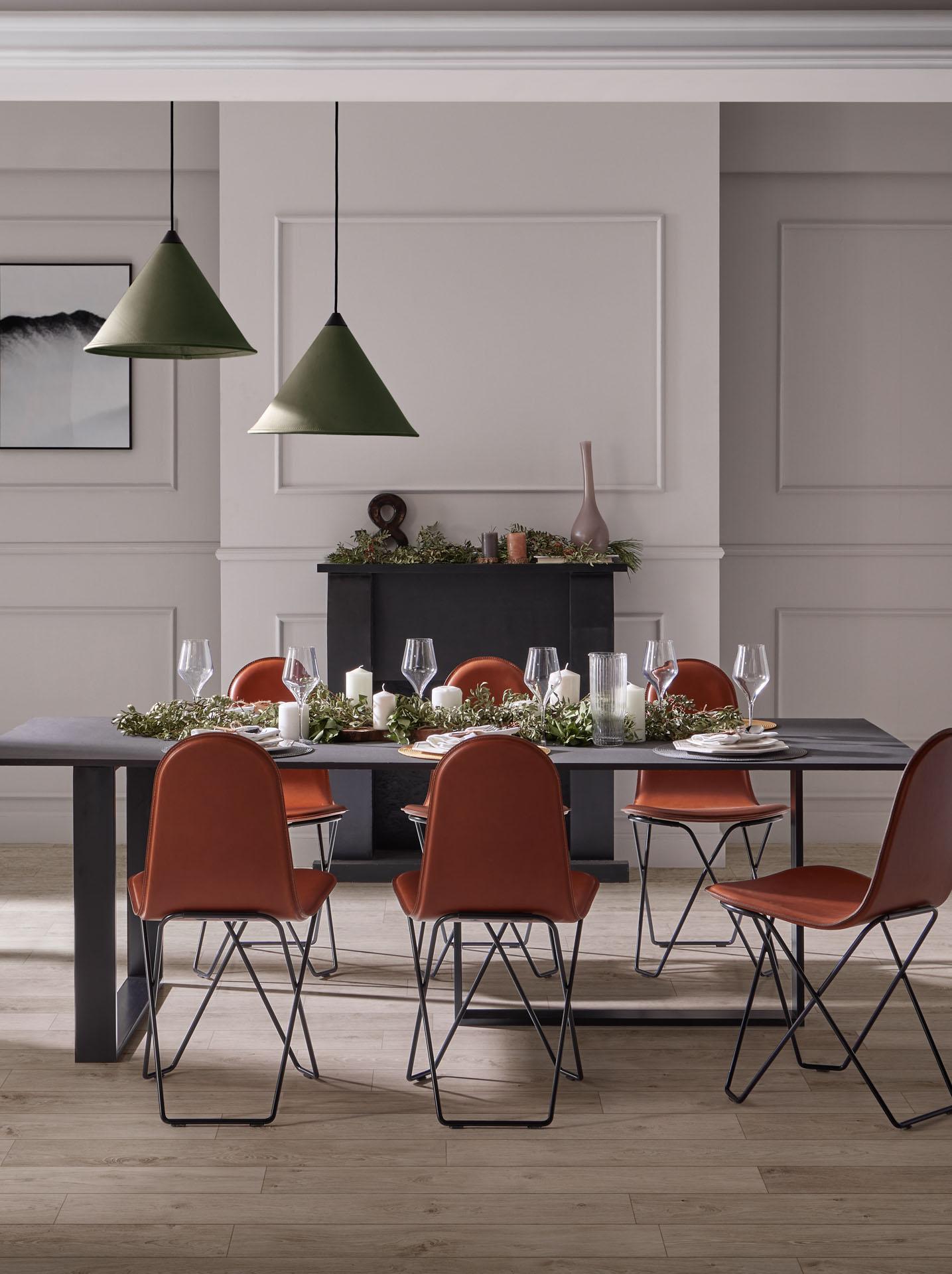 Cactus Leather Dining Chair by Cuero Design In New Condition For Sale In Geneve, CH