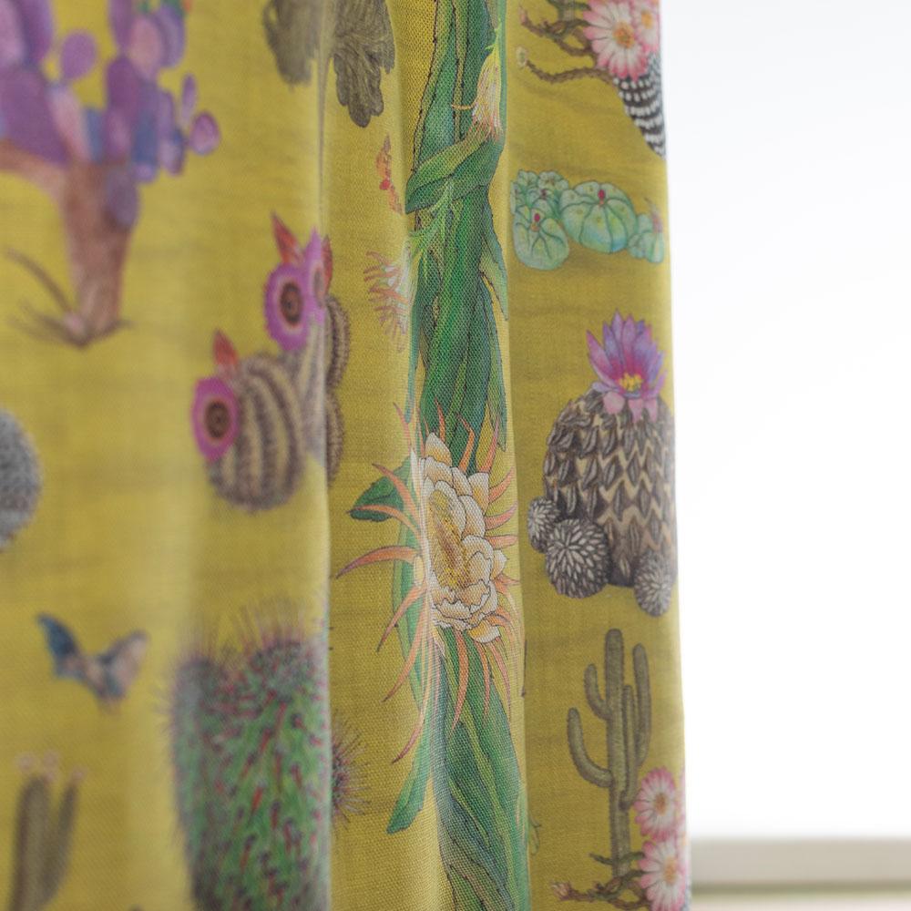 Cactus Mexicains en papier peint botanique couleur limon en vente 1
