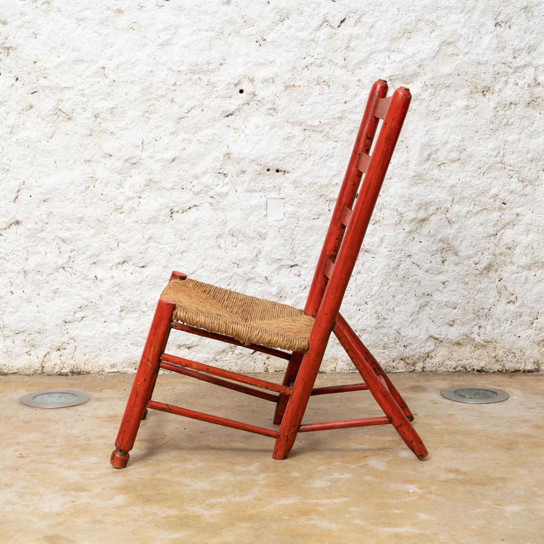 Das Erbe von Cadaqués: Salvador Dalis geliebter traditioneller Stuhl, um 1930 (Rattan) im Angebot