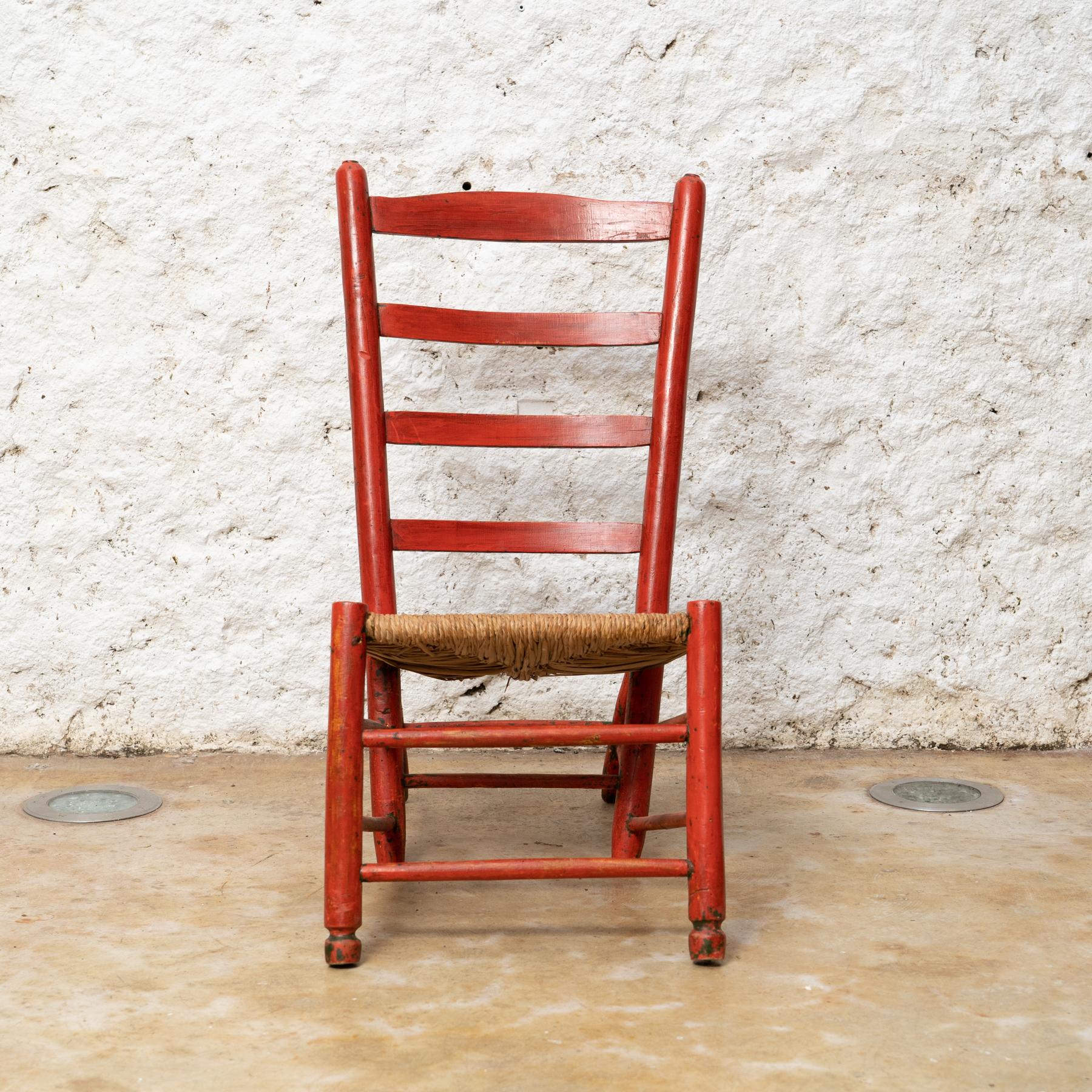 Das Erbe von Cadaqués: Salvador Dalis geliebter traditioneller Stuhl, um 1930 im Angebot 2