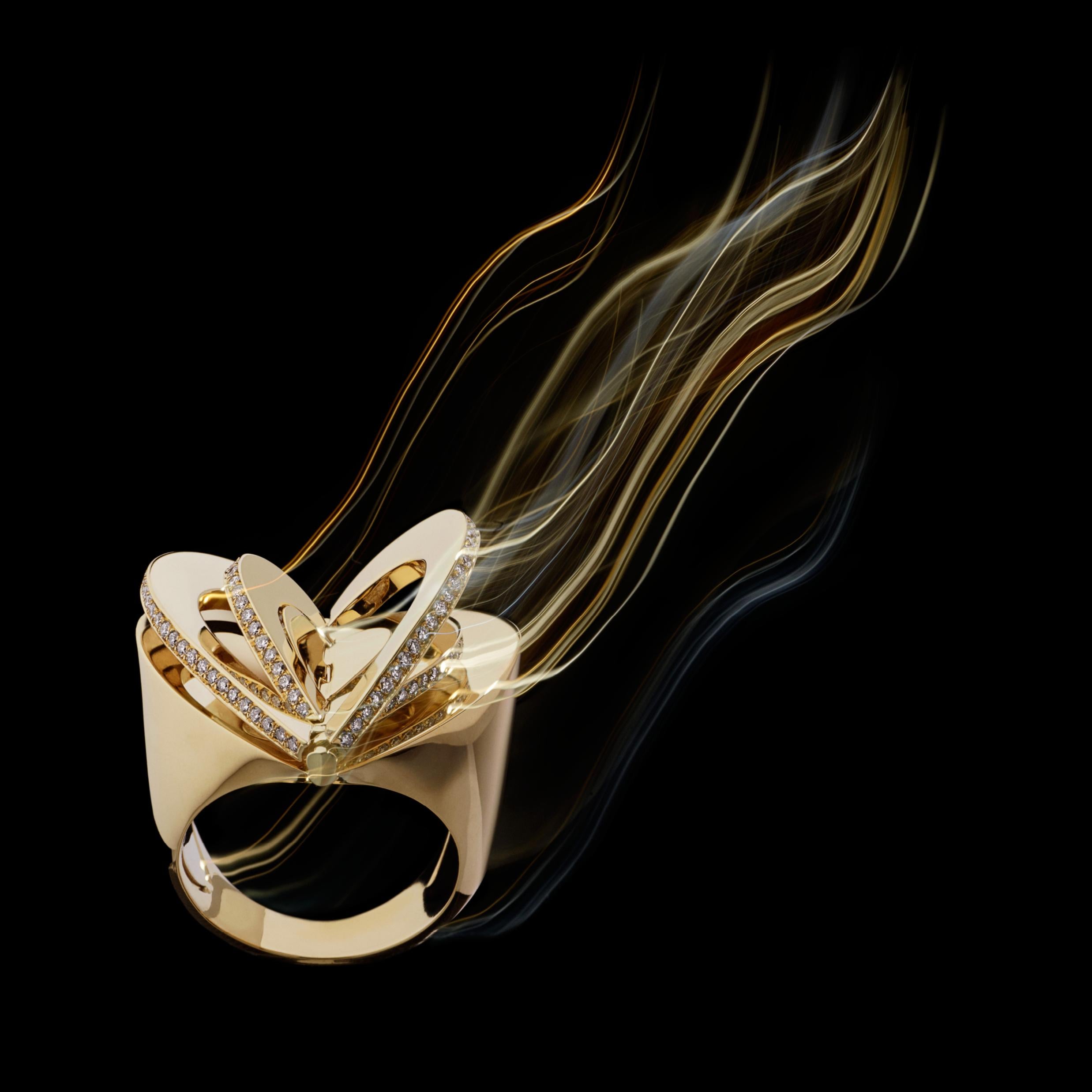 Contemporary CADAR Endless Cocktail Ring, 18K Yellow Gold and White Diamonds