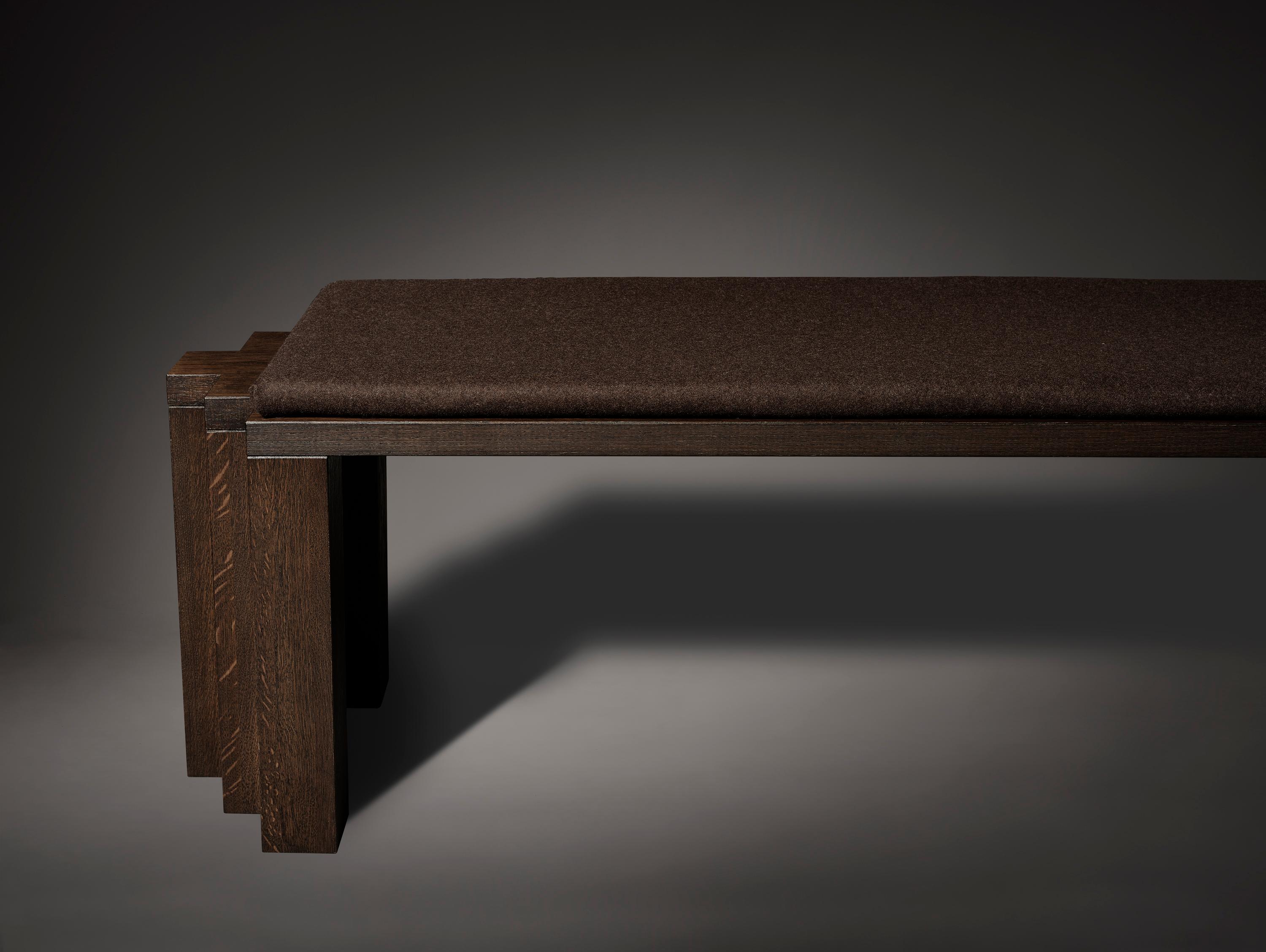 Banco Cadence 155 en roble europeo marrón oscuro by Mokko Amsterdam Holandés en venta