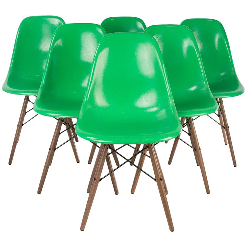 Cadmium Green Set '6' Herman Miller Eames DSW Dining Side Shell Chair For Sale