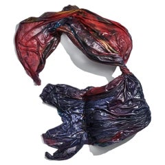 Cadmium Multi Zeitgenössische Abstrakte Skulptur aus Chiffon, Epoxid und Farbstoff von Kim Mesches
