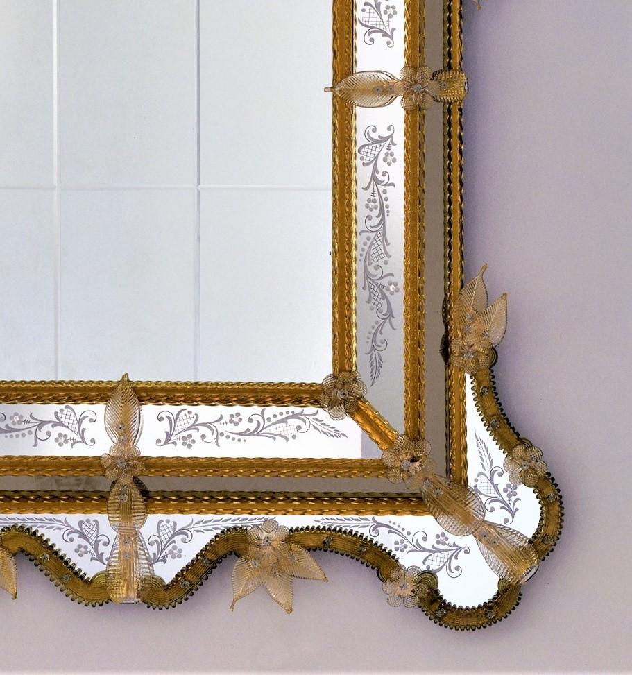 CA'D'ORO, Murano Glass Mirror in Venetian Style by Fratelli Tosi, Made in Italy In New Condition For Sale In Murano Venezia, IT