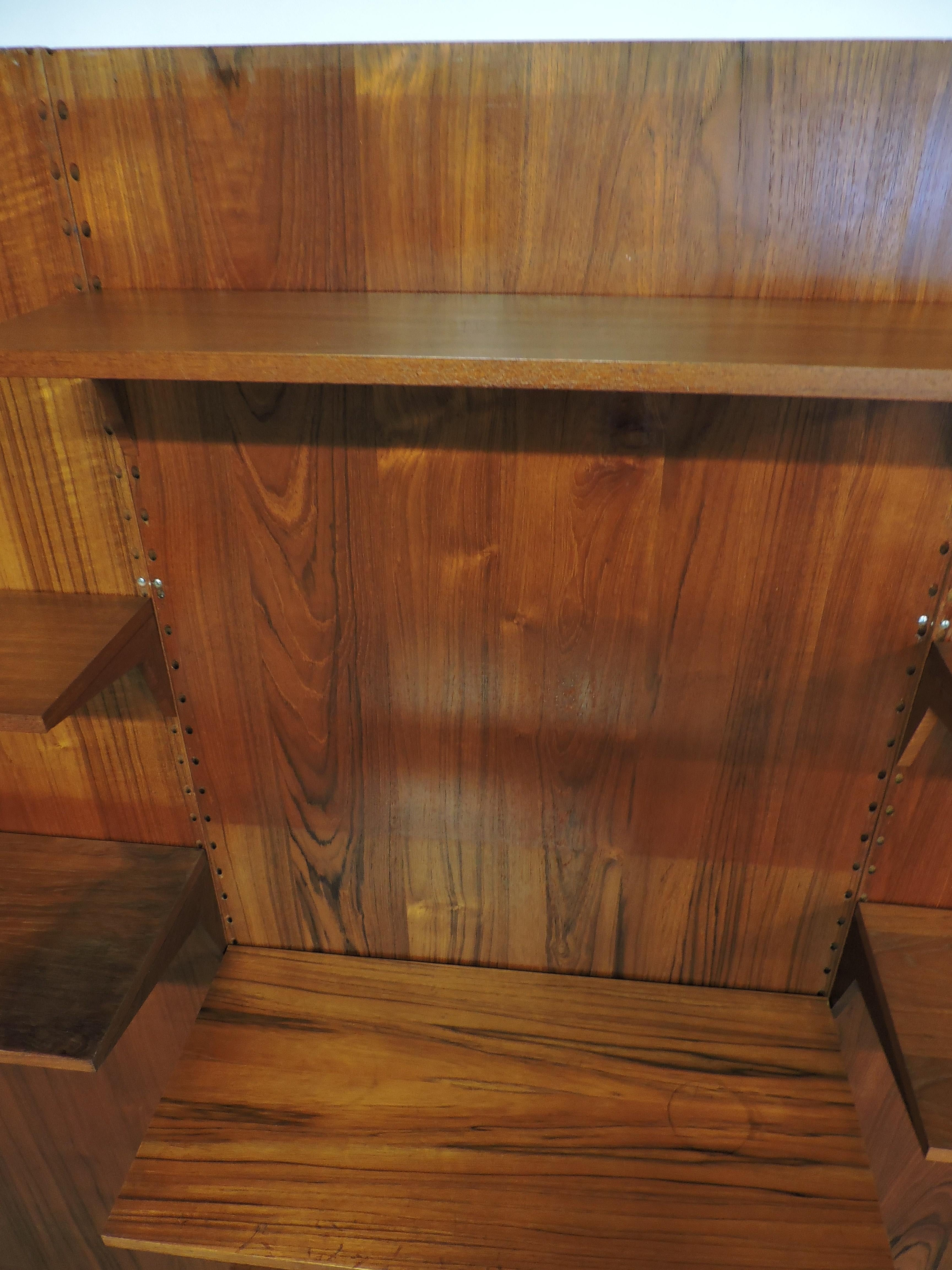 Danish Modern Poul Cadovius Cado Teak Modular Wall Unit Shelves  In Good Condition For Sale In Chesterfield, NJ