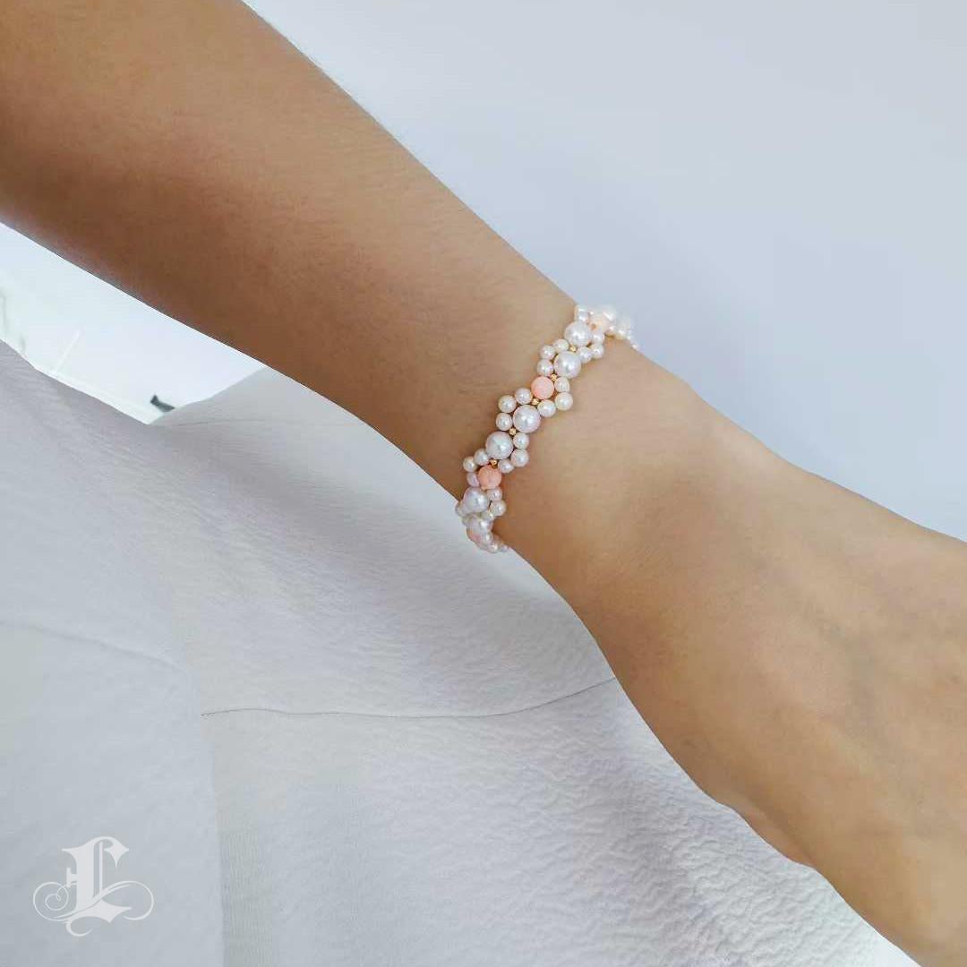 Uncut 【Caelmare】 Aurora Baby Akoya Pearl & Momo Coral Bracelet For Sale