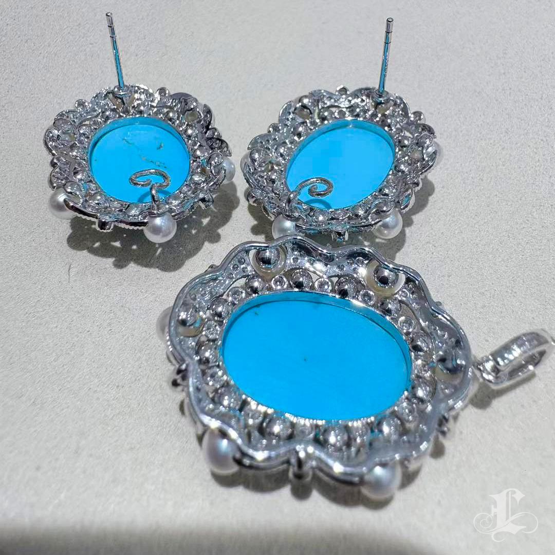 【Caelmare】Azure Bloom Turquoise and Akoya Pearl Diamond Earrings and Pendant Set For Sale 6