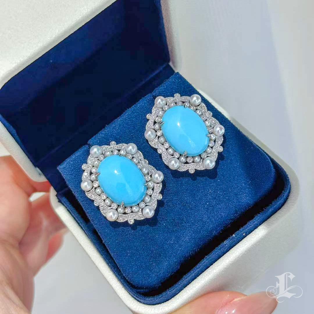【Caelmare】Azure Bloom Turquoise and Akoya Pearl Diamond Earrings and Pendant Set For Sale 3