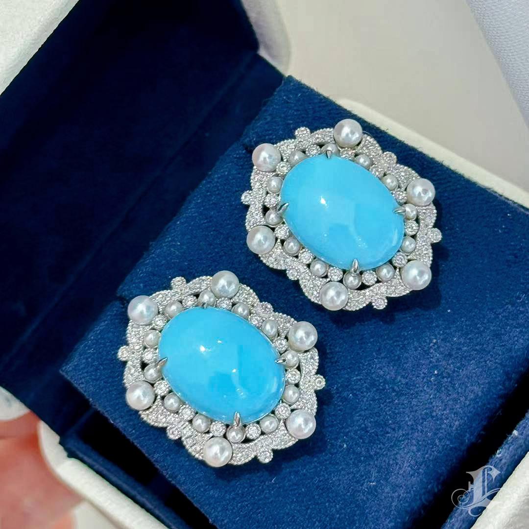 【Caelmare】Azure Bloom Turquoise and Akoya Pearl Diamond Earrings and Pendant Set For Sale 4