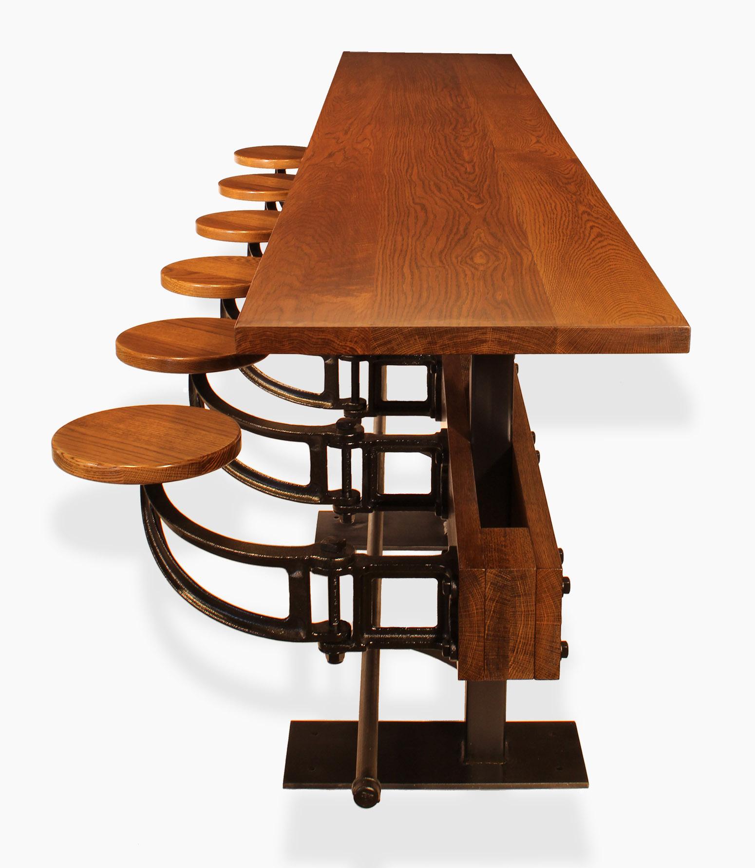 Table de café/de comptoir avec sièges pivotants attachés, conçue pour les spécificités en vente 1