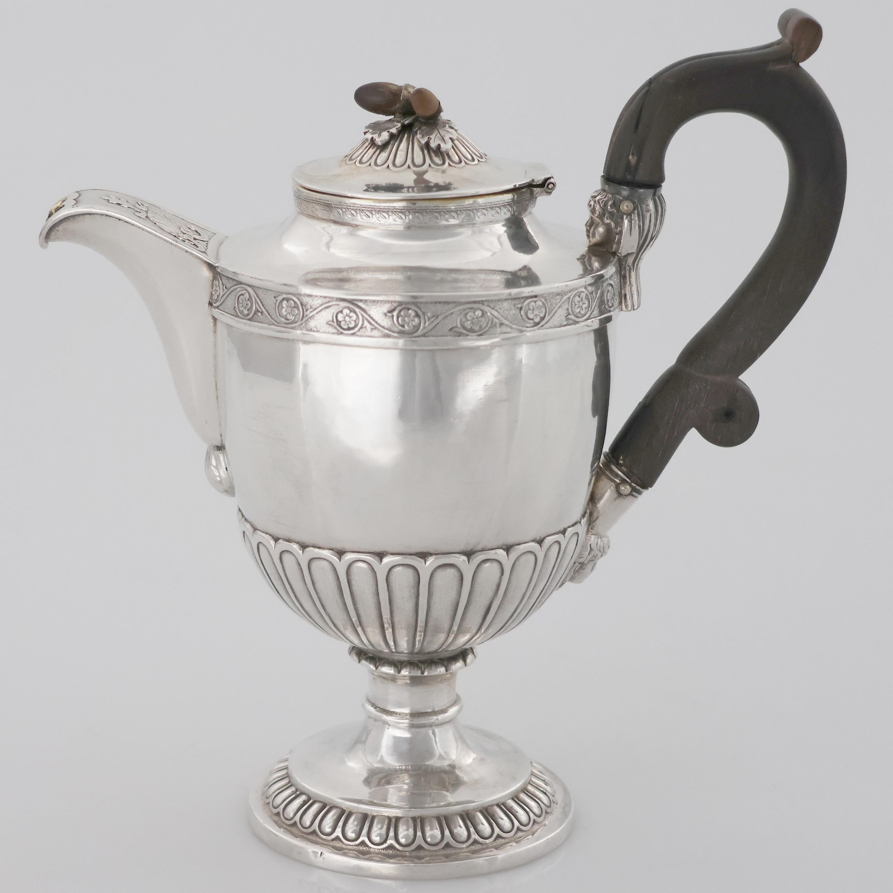 British Caffettiera in argento sterling Giorgio IV, Paul Storr, Londra, 1823 in vendita