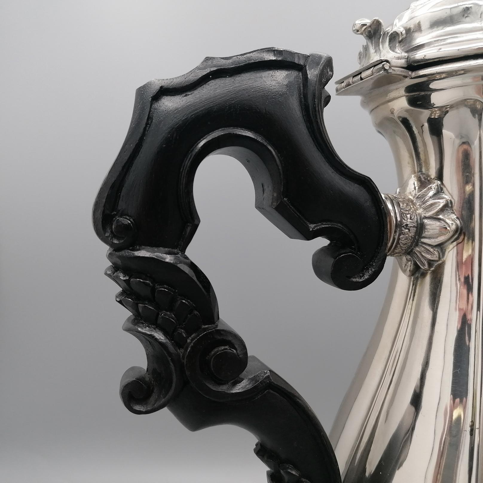 Italian baroque coffee pot in 800 silver  For Sale 6