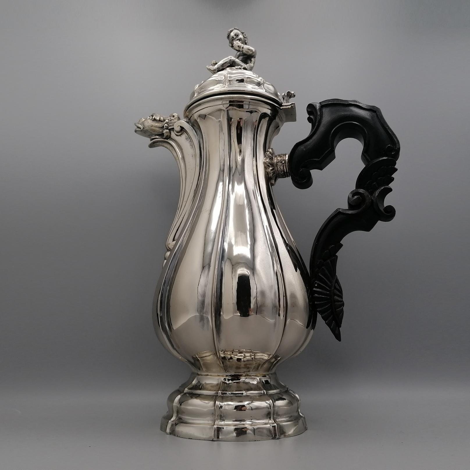 Italian baroque coffee pot in 800 silver  In Excellent Condition For Sale In VALENZA, IT