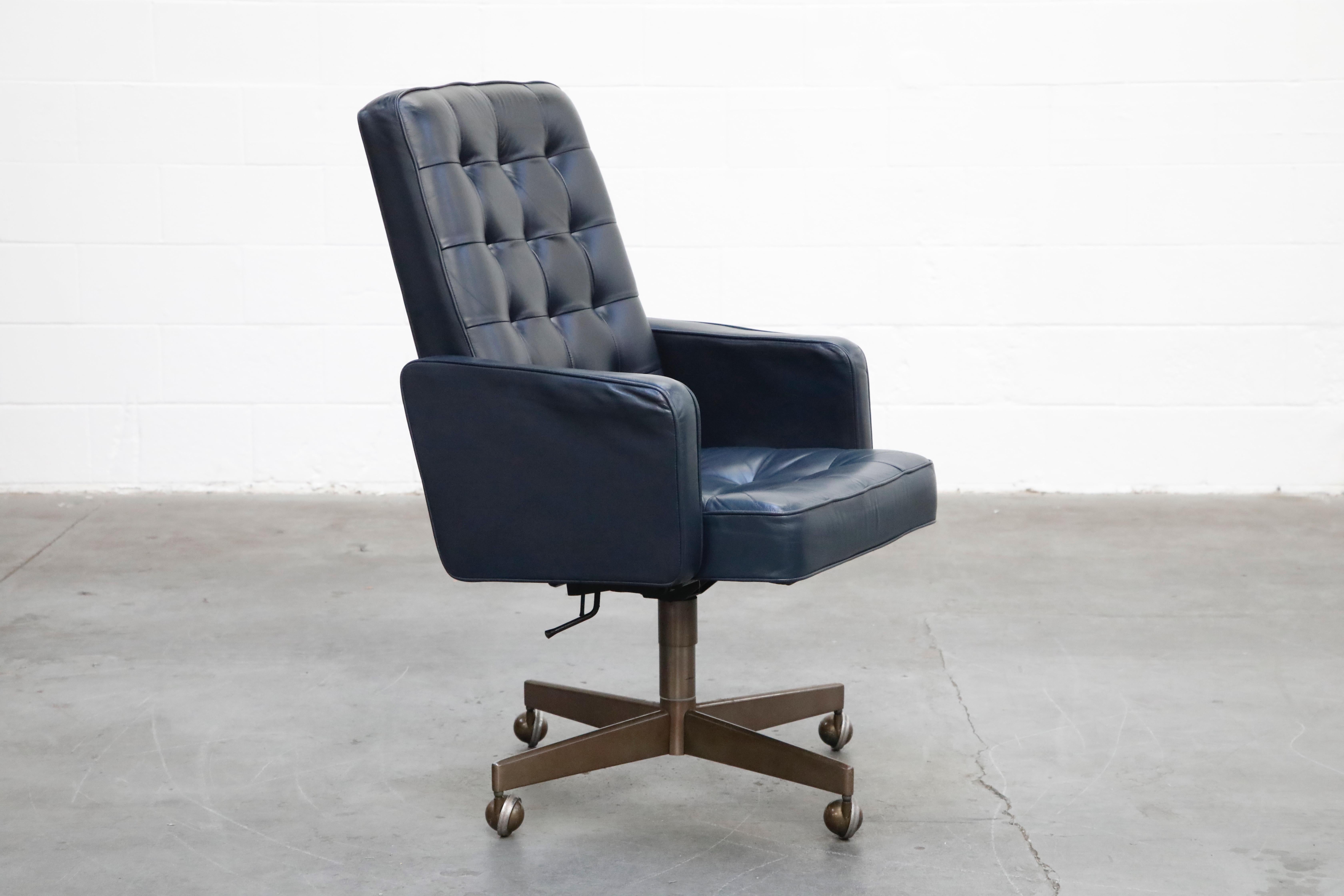 Mid-Century Modern Cafiero Executive Chair by Vincent Cafiero for Knoll International, Signed