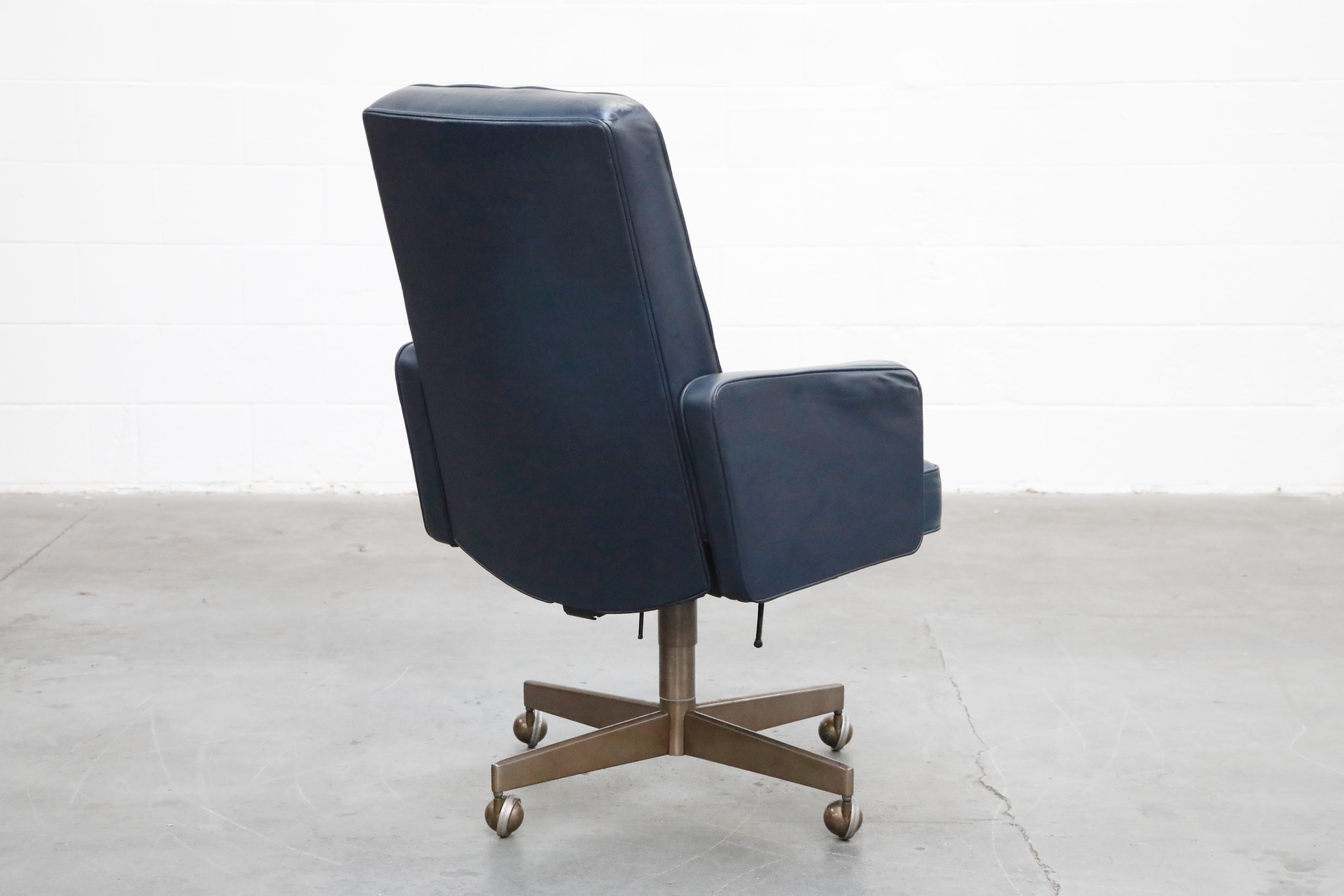 Cafiero Executive Chair by Vincent Cafiero for Knoll International, Signed In Good Condition In Los Angeles, CA