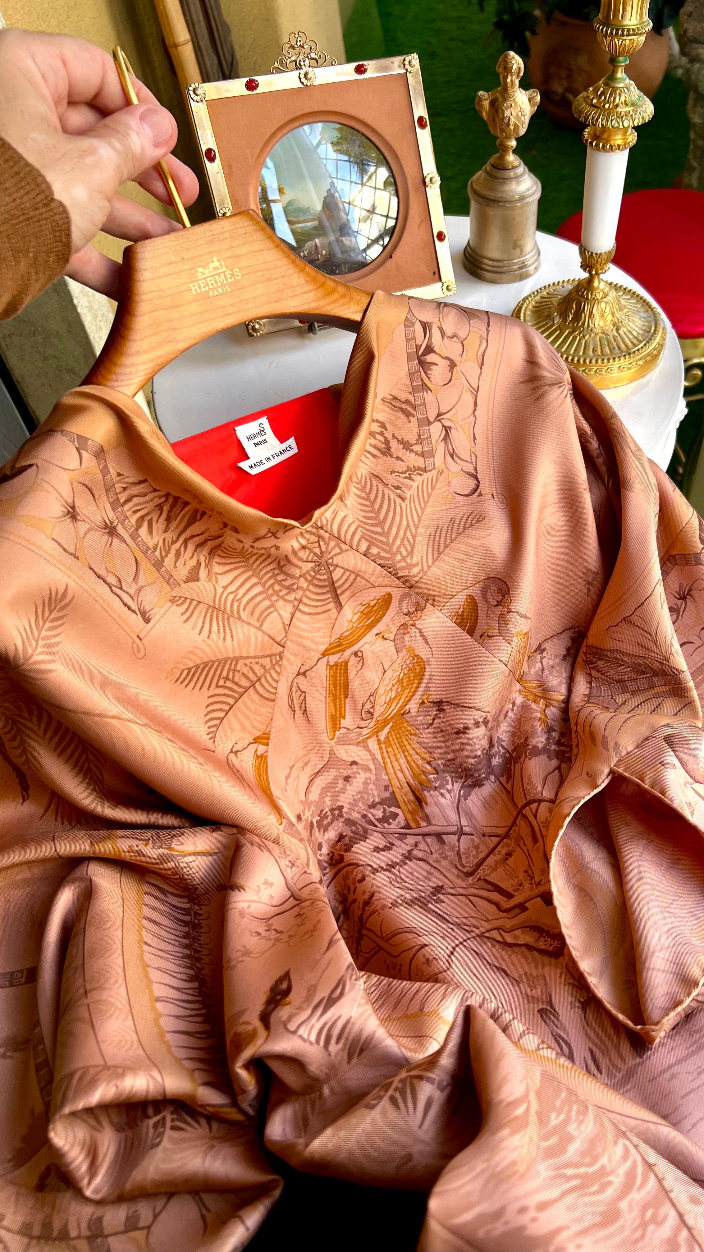 Caftano seta HERMÈS en venta 5