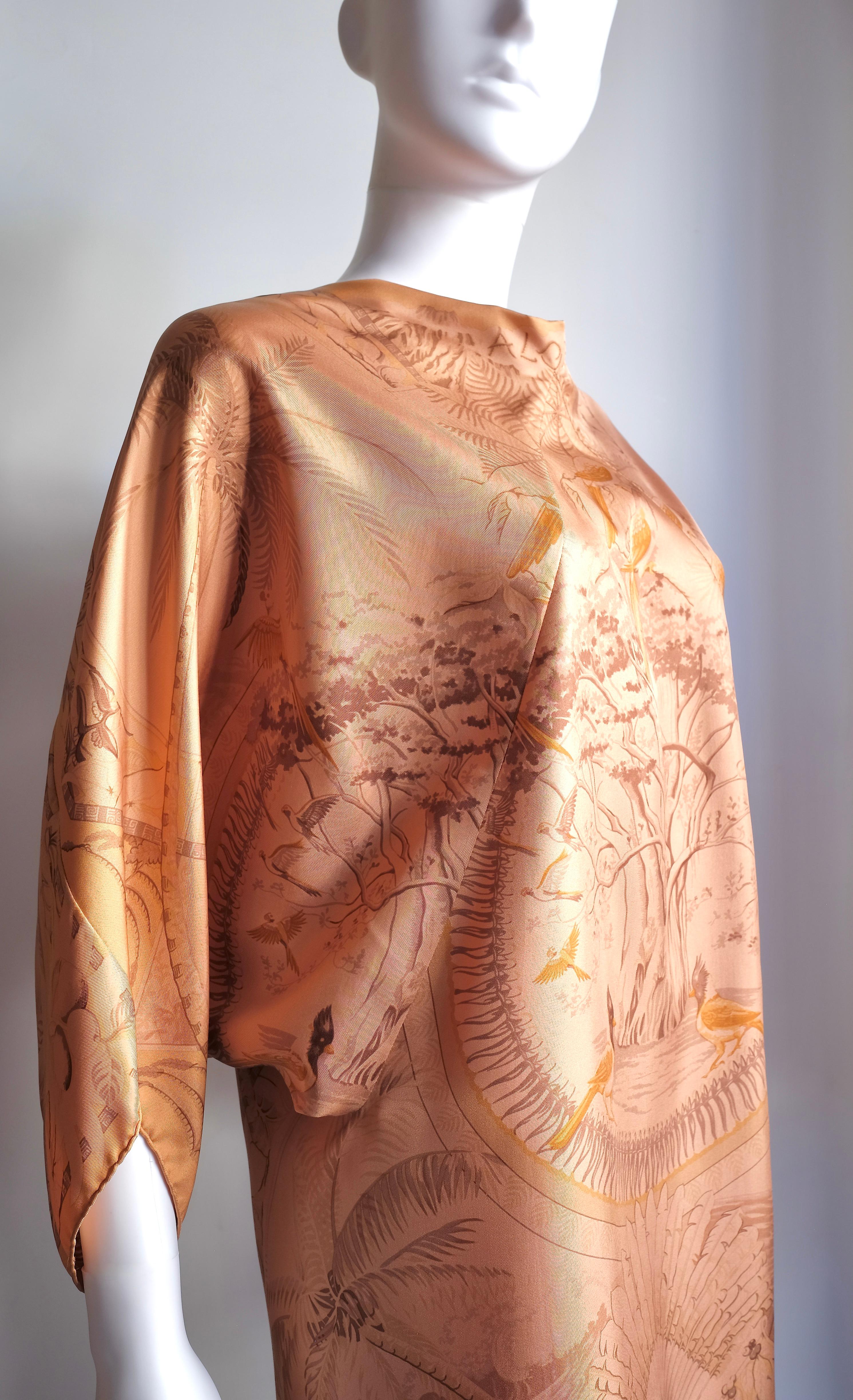 Caftano seta HERMÈS en venta 2