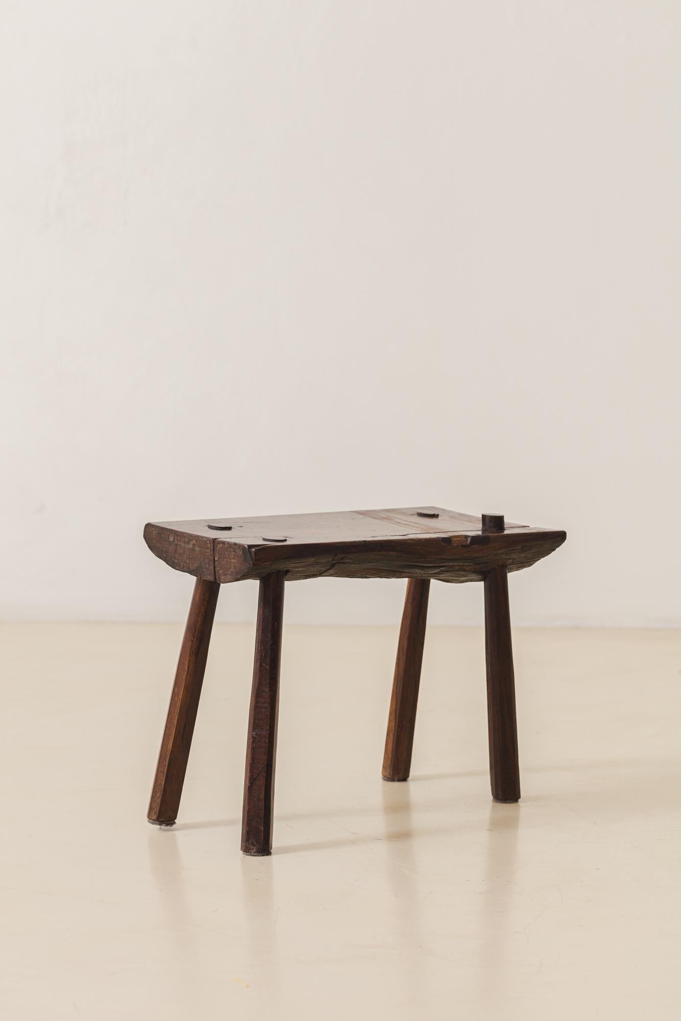 Caipira-Hocker, Brasilien, um 1900, Unbekannter Künstler (Brasilianisch) im Angebot