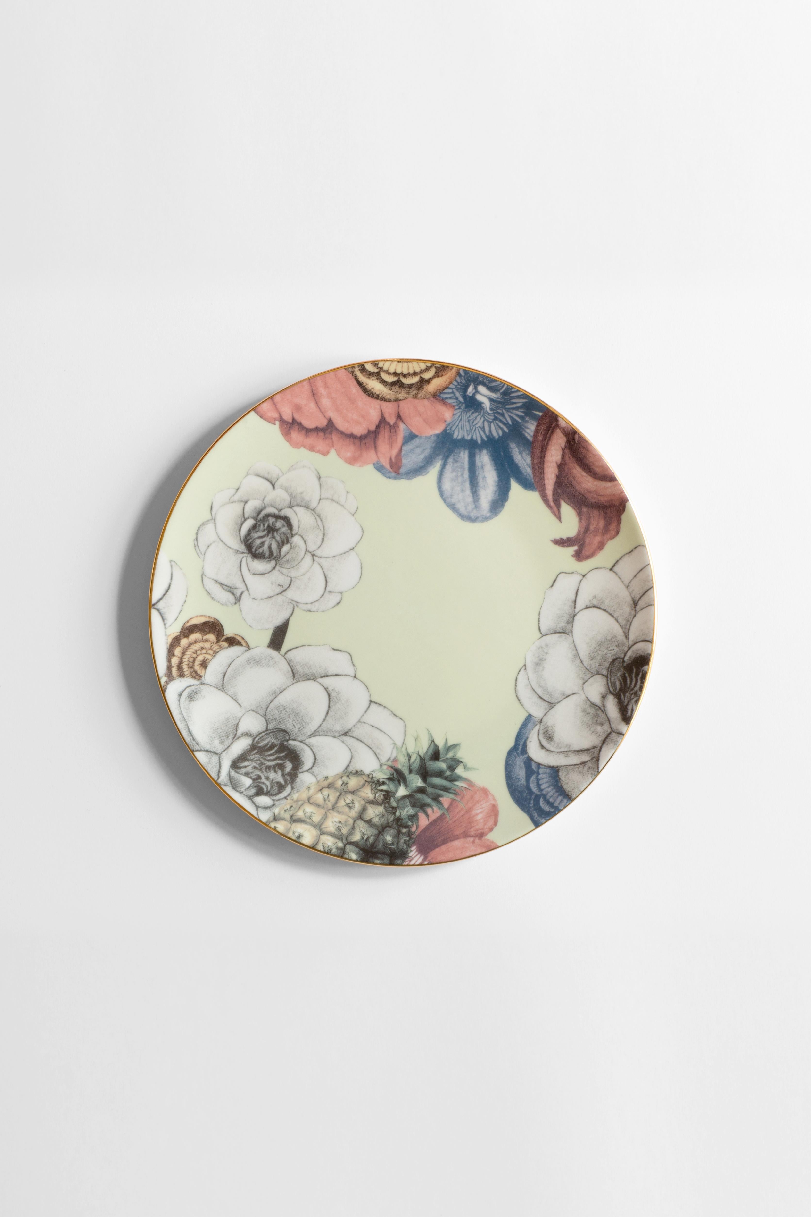 Cairo, Six Contemporary Porcelain Dessert Plates with Decorative Design In New Condition For Sale In Milano, Lombardia