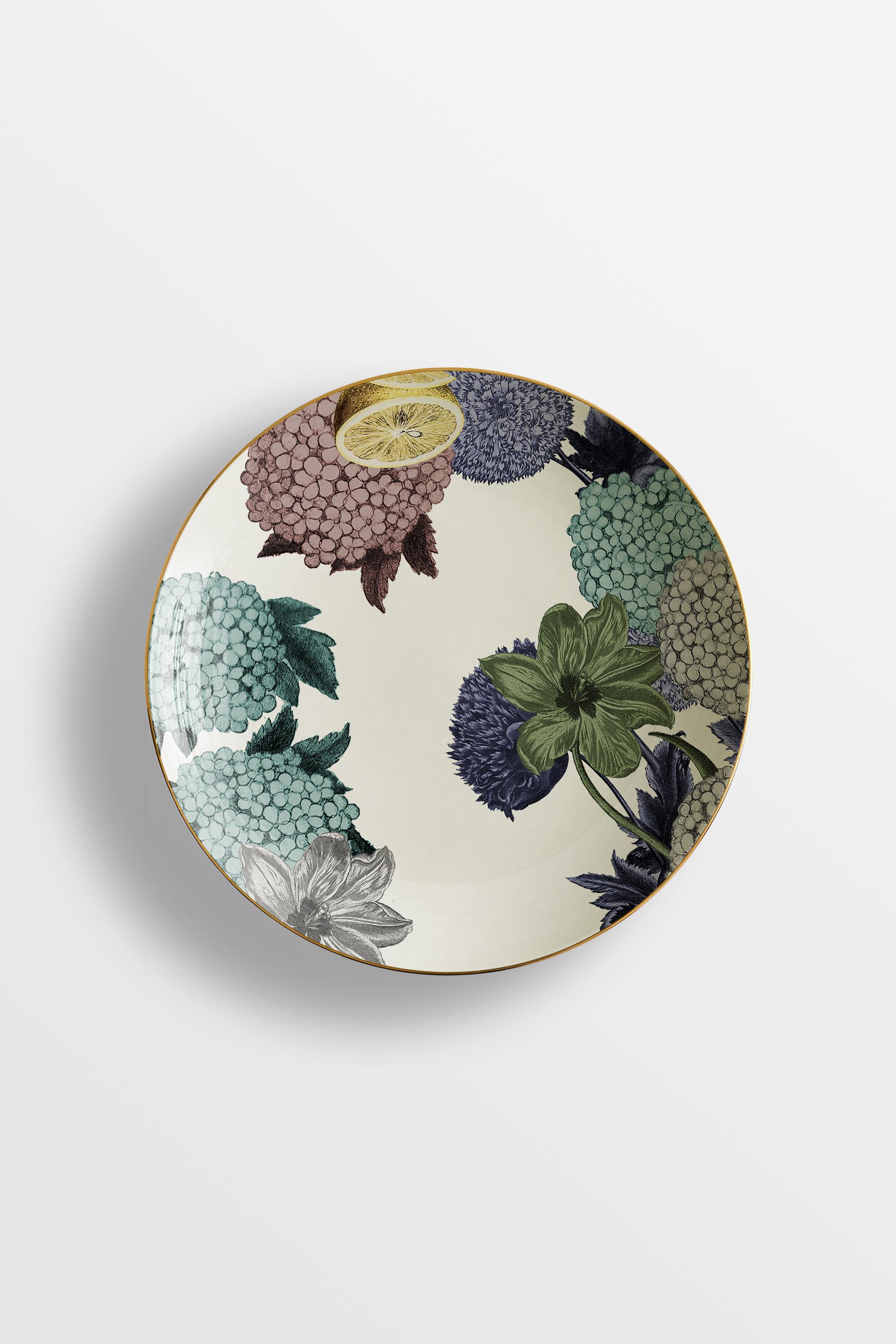 Cairo, Six Contemporary Porcelain Soup Plates with Decorative Design For Sale 2