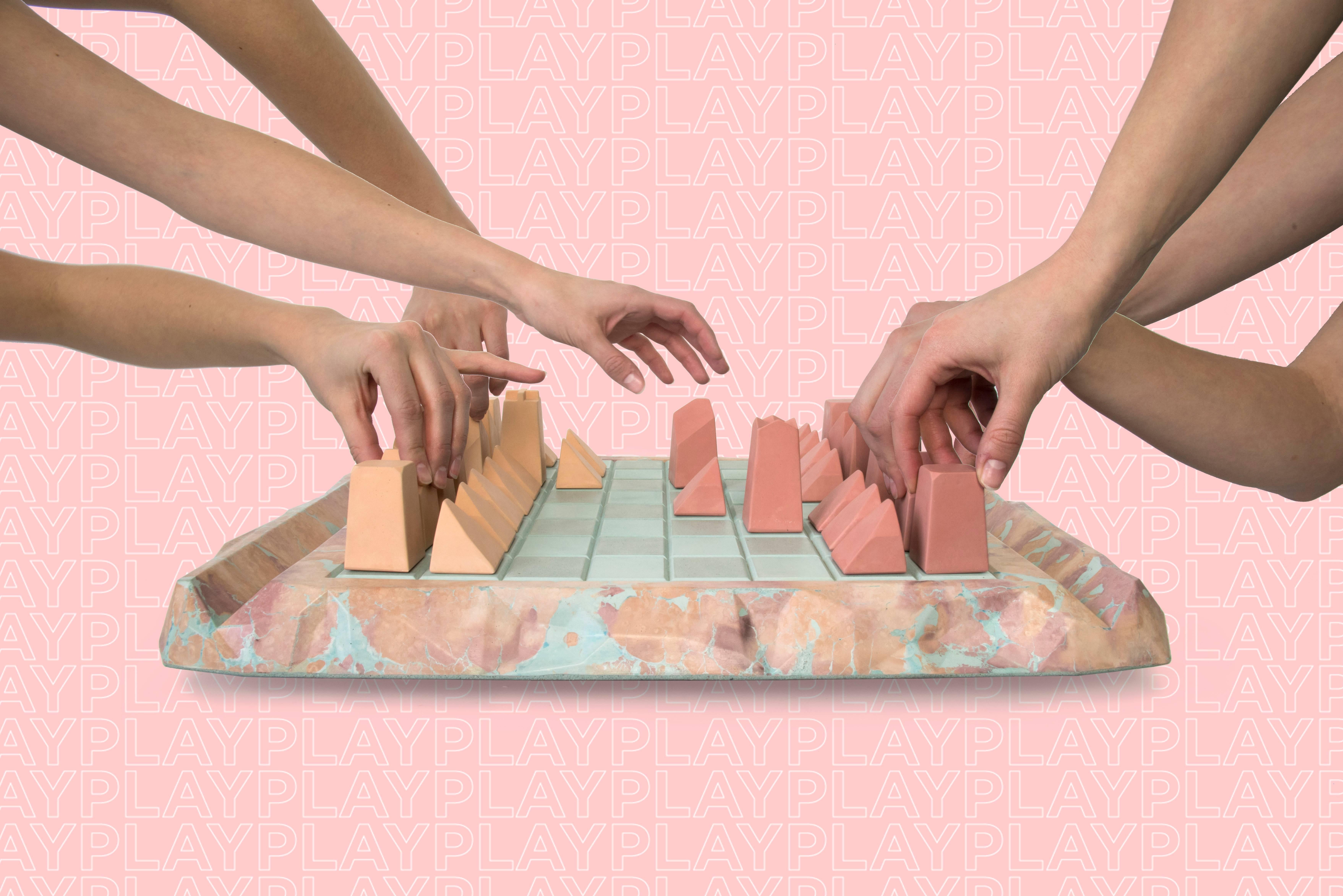 Caissa Concrete Chess Board with Oracle Pattern (Kanadisch) im Angebot