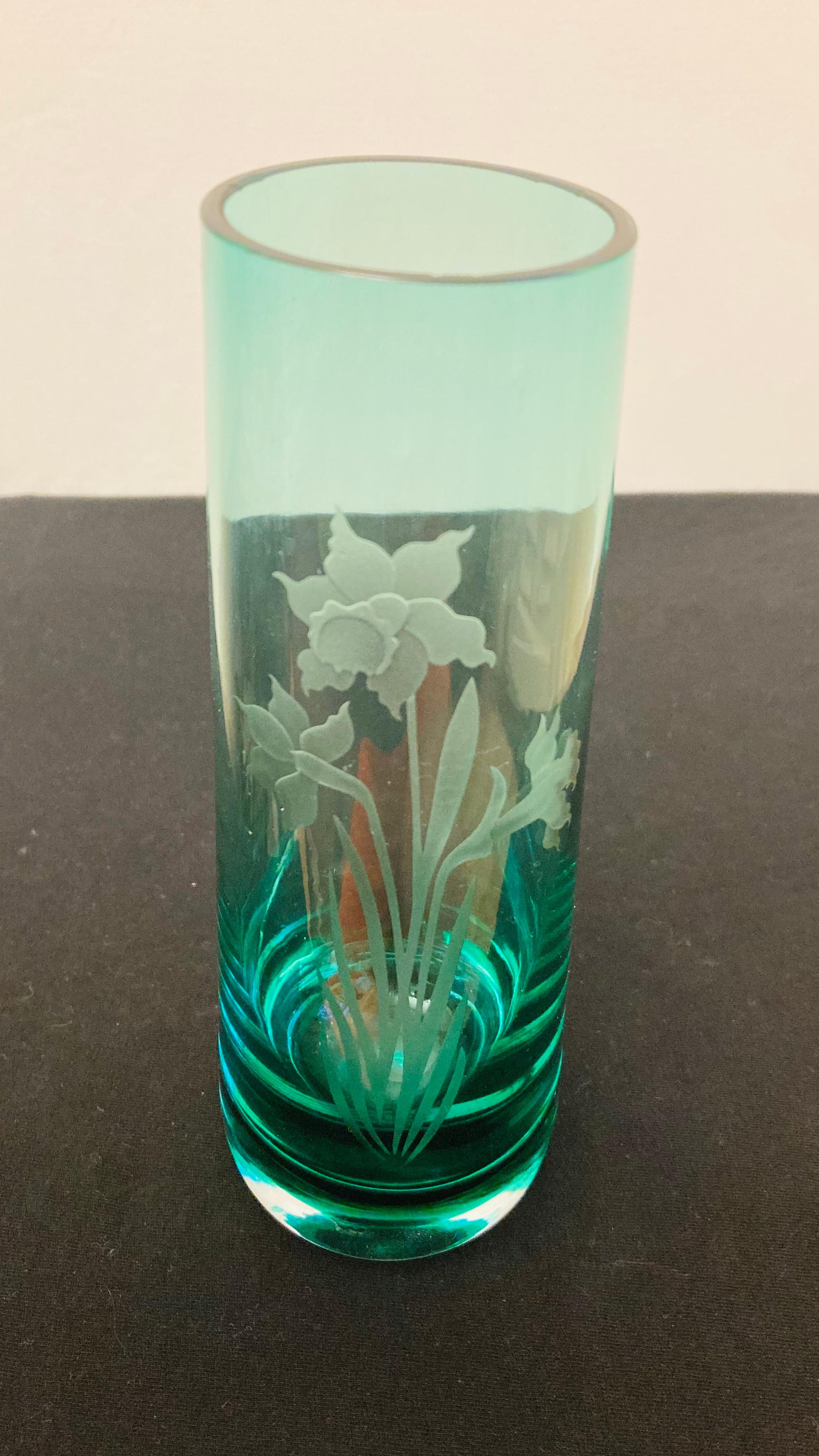 Vitange Caithness Glass Sommerso Engraved Bud Vases For Sale 4