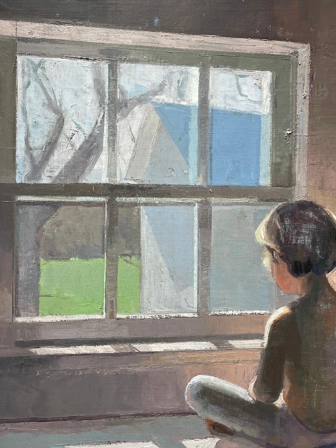 3 PM (Pittura a olio contemporanea di un bambino seduto alla finestra in un'abitazione di proprietà della famiglia. - Painting Contemporaneo di Caitlin Winner