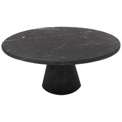 Cónica Cake Stand in Black Marble