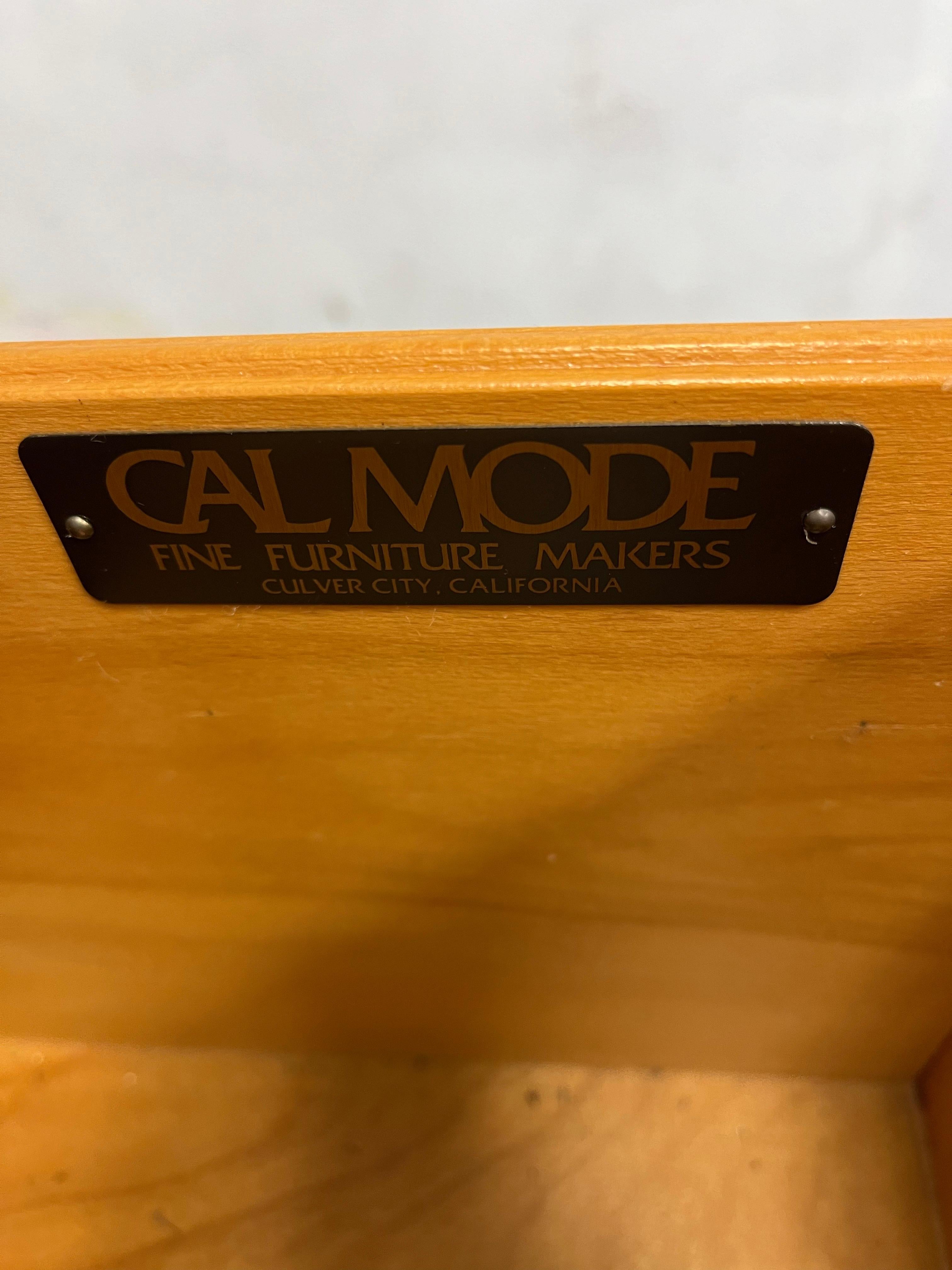Cassettiera Cal-Mode in stile provinciale francese in vendita 3