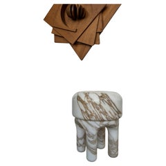 Sgabello in marmo Calacatta oro - Tavolino scultura , Design da collezione Italia