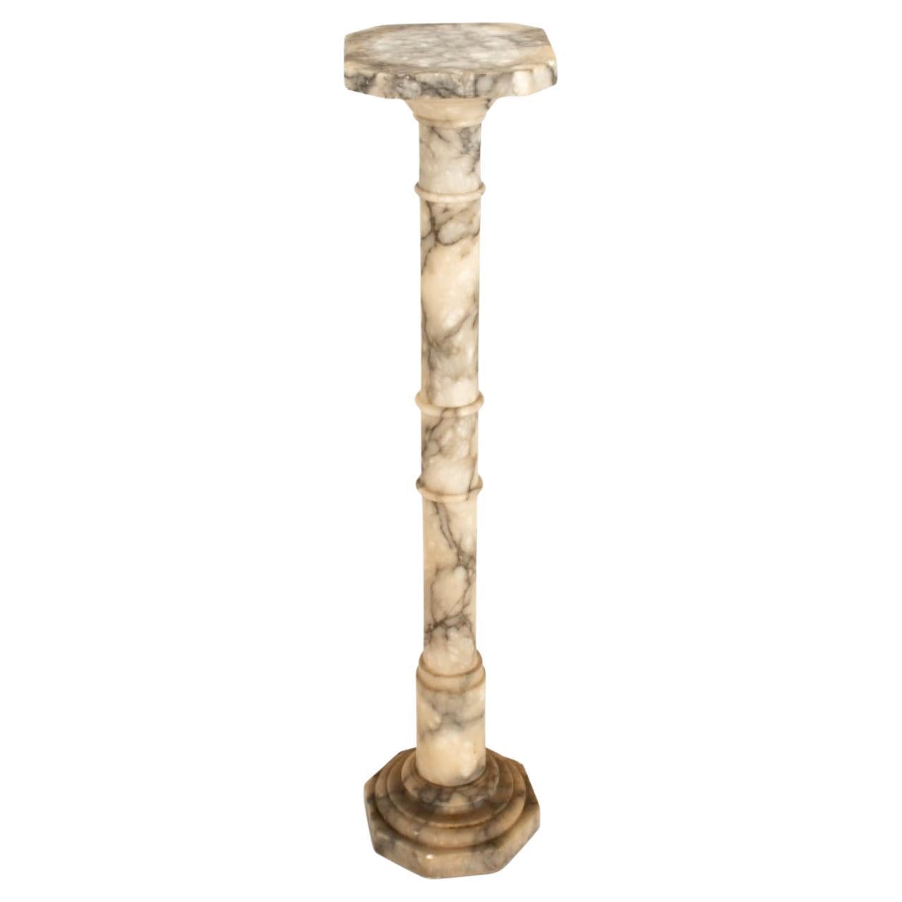 Calacatta Marmor Säule Pedestal