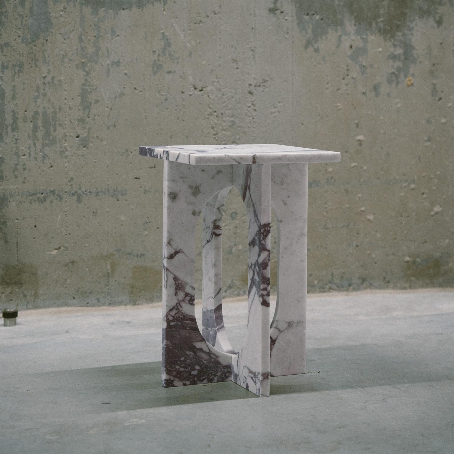 Mesa Auxiliar de Mármol Calacatta 