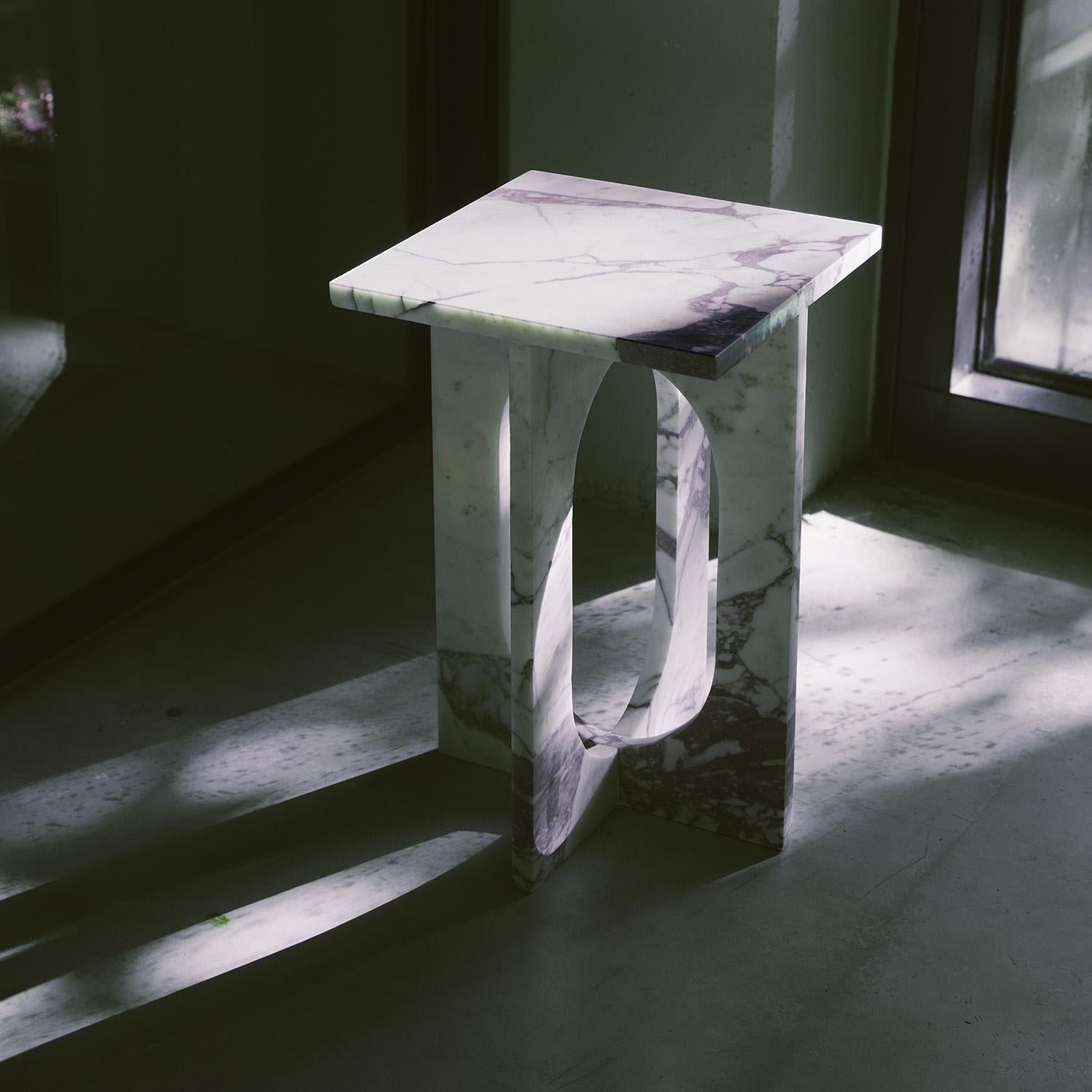 Mesa Auxiliar de Mármol Calacatta 