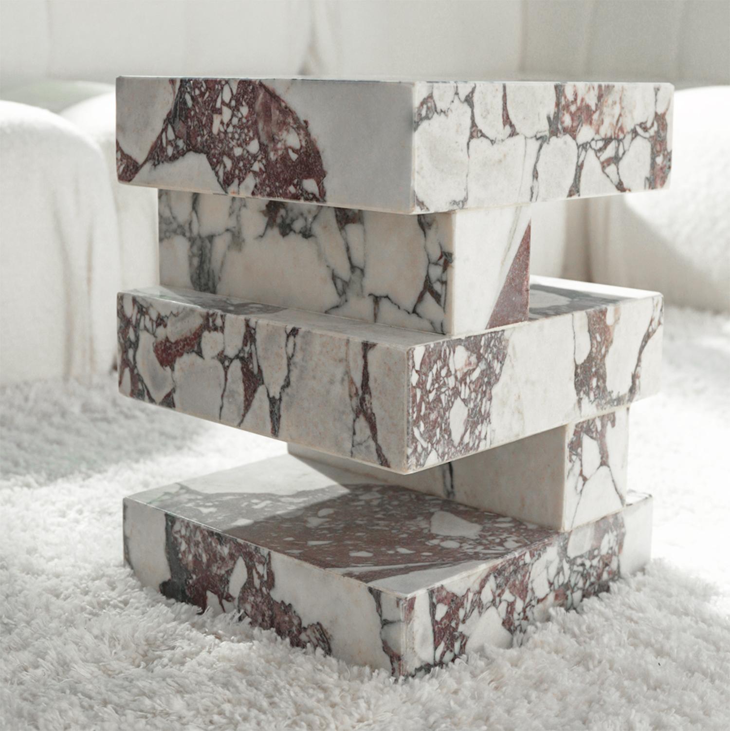 Table d'appoint Calacatta « S Y N C », édition limitée en vente 8